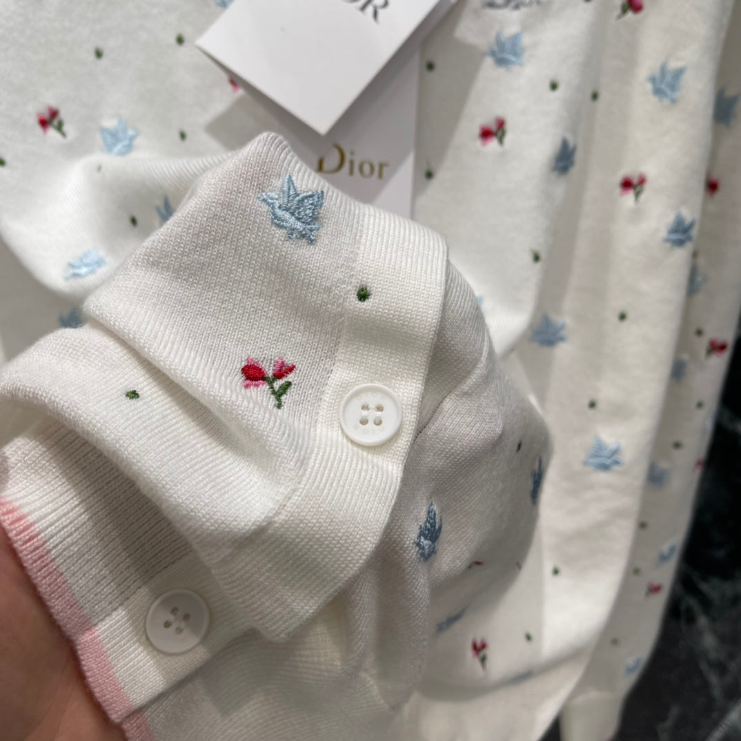 26 New Arrival: Peace Dove Embroidered Knit Cardigan