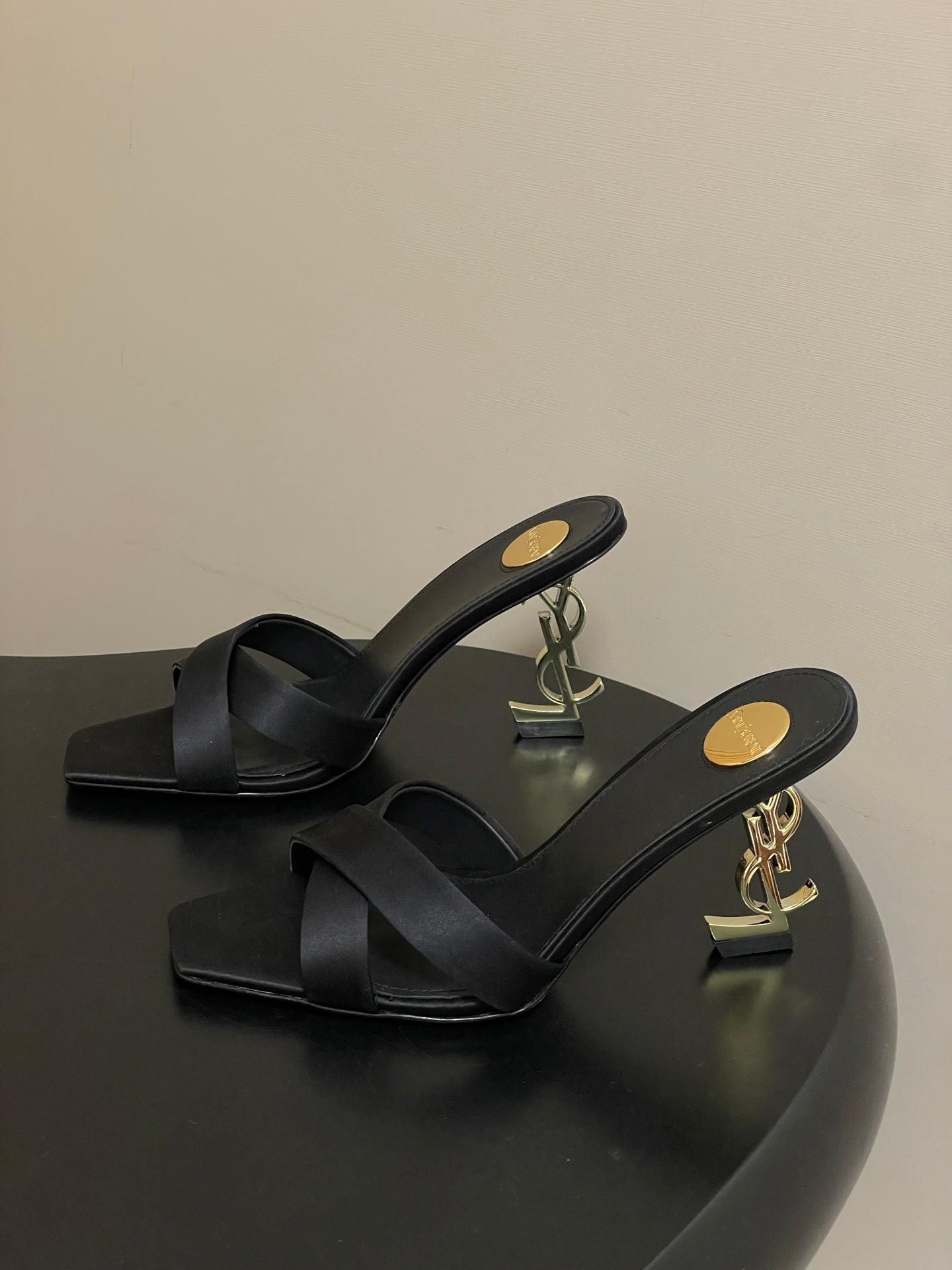 2026 Spring/Summer New Square Toe Cross Strap High-Heeled Sandals