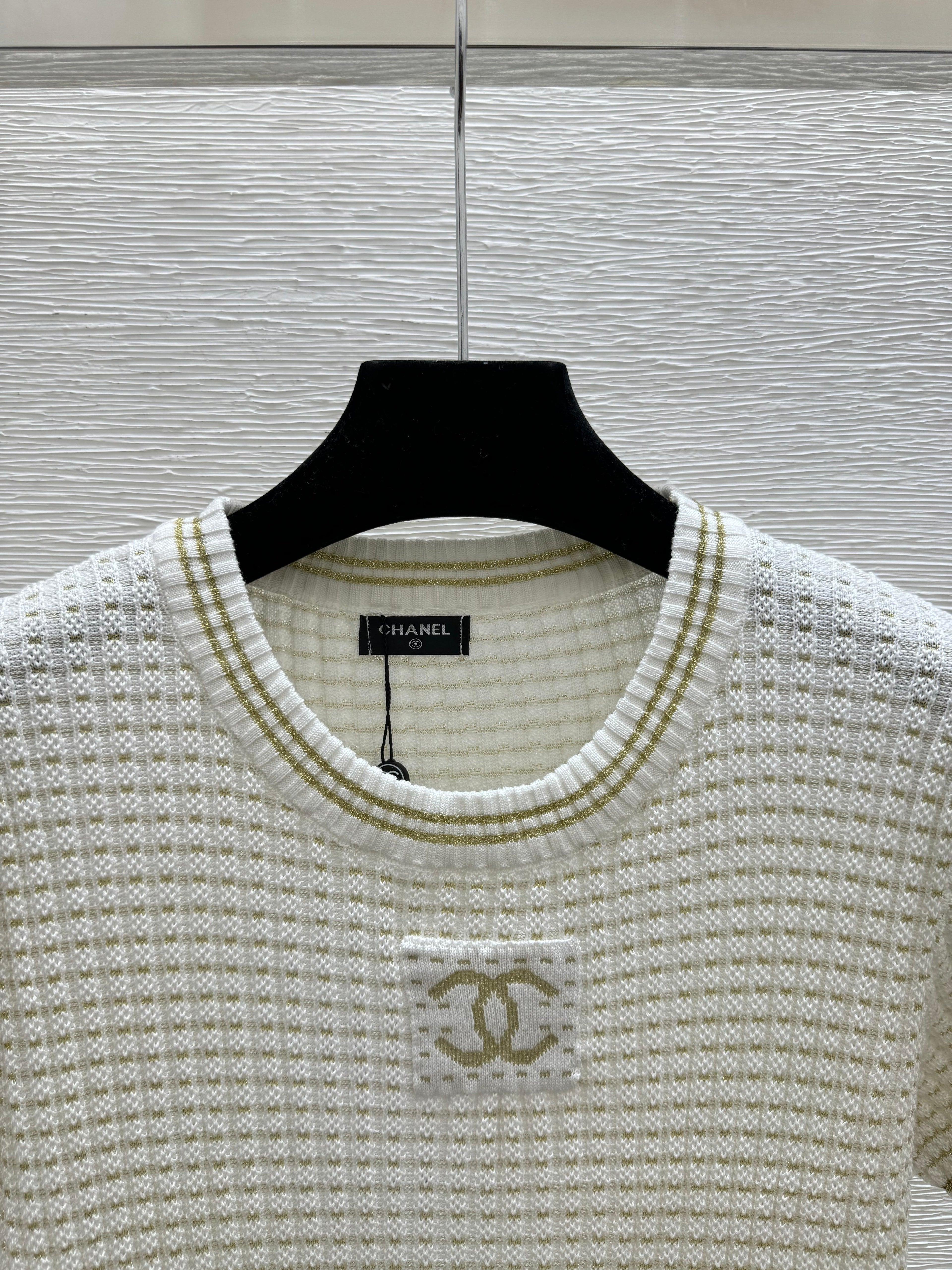 26SS Color Block Gold and Silver Thread Round Neck Knit Short Sleeve Dress