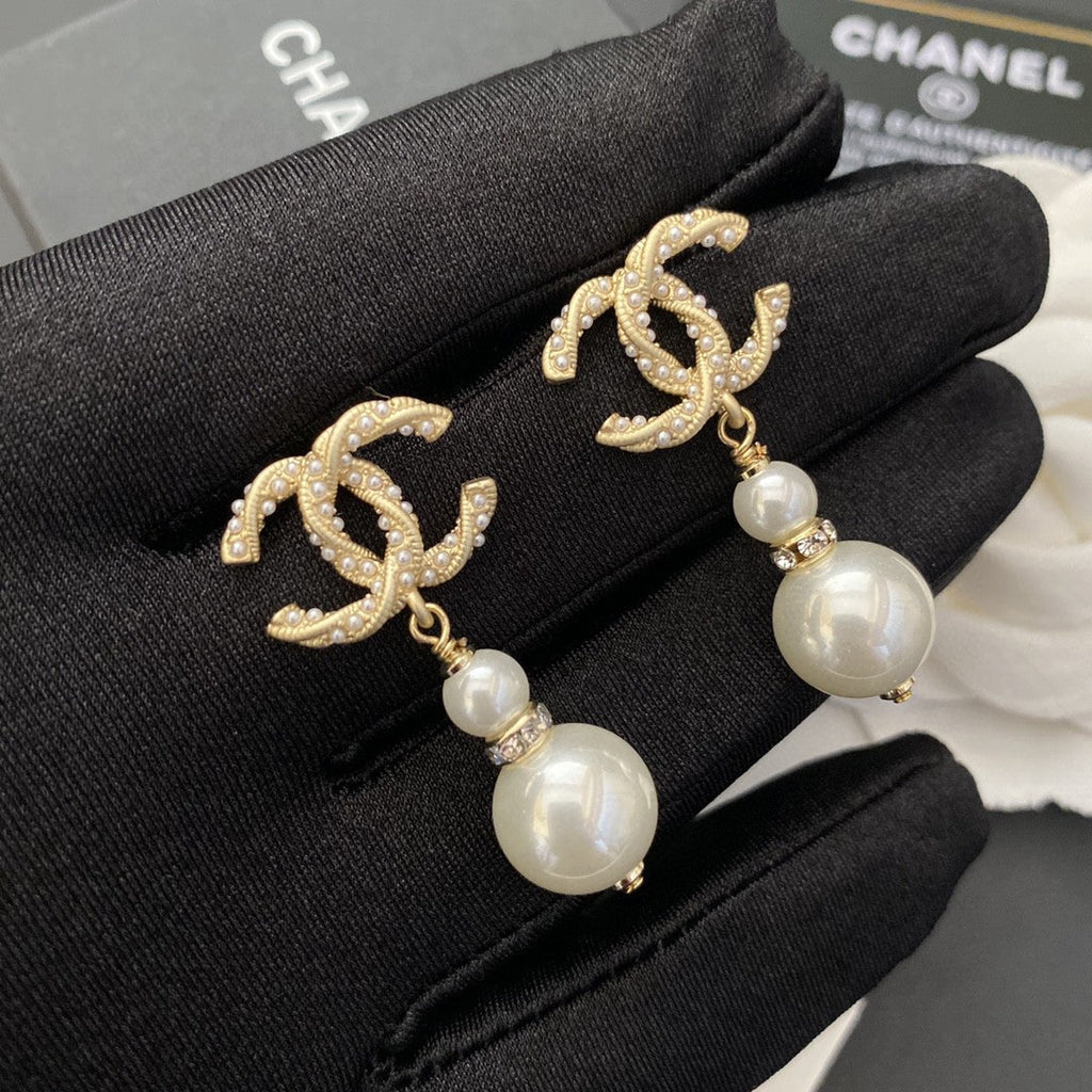 Gourd-shaped twisted rope pearl earrings
