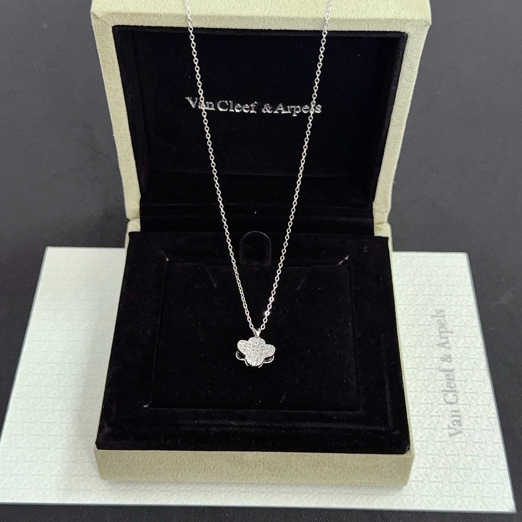 four leaf clover necklace