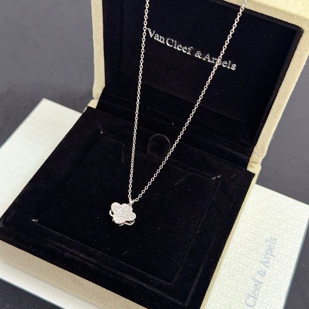 four leaf clover necklace