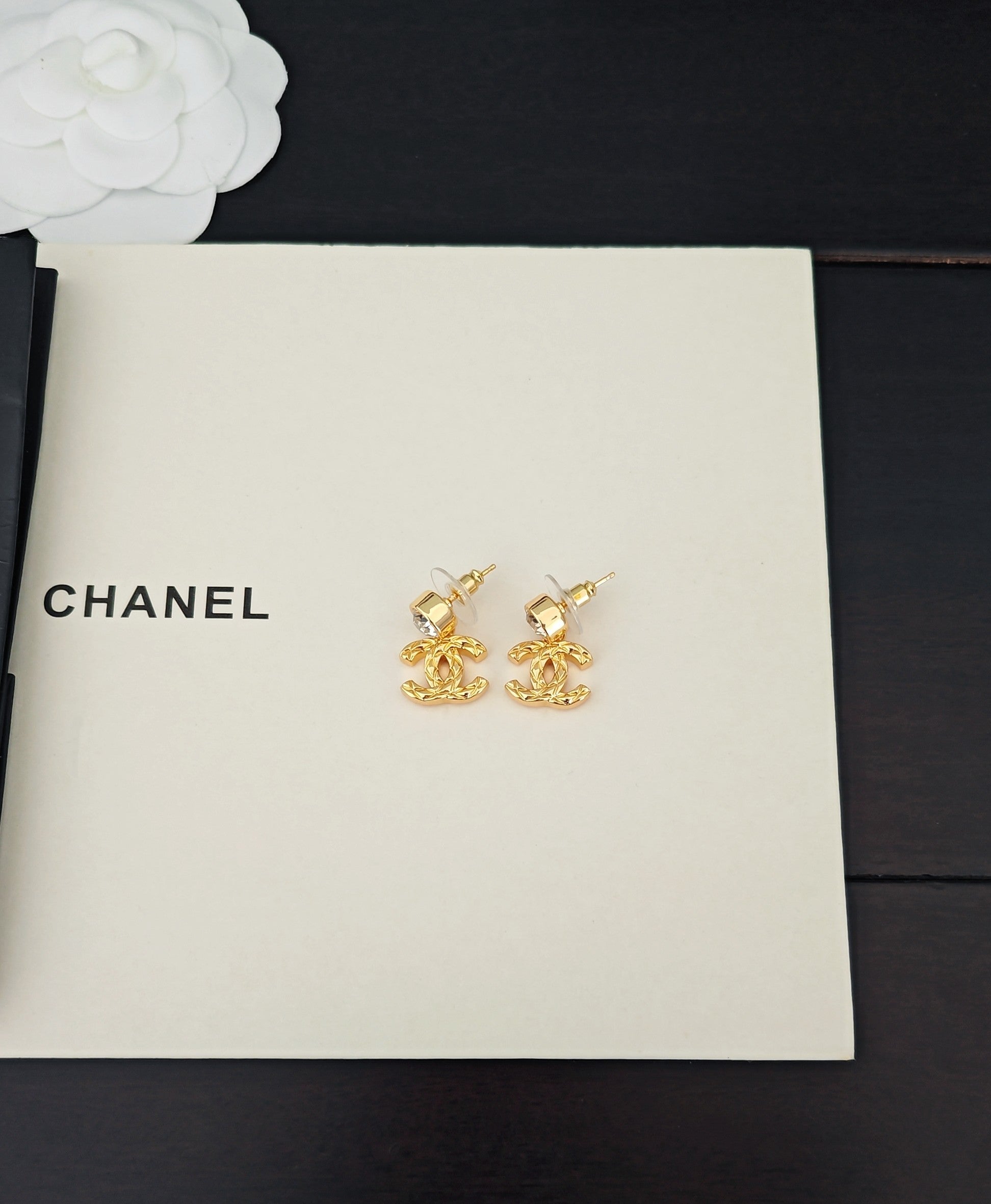 Gold plaid earrings