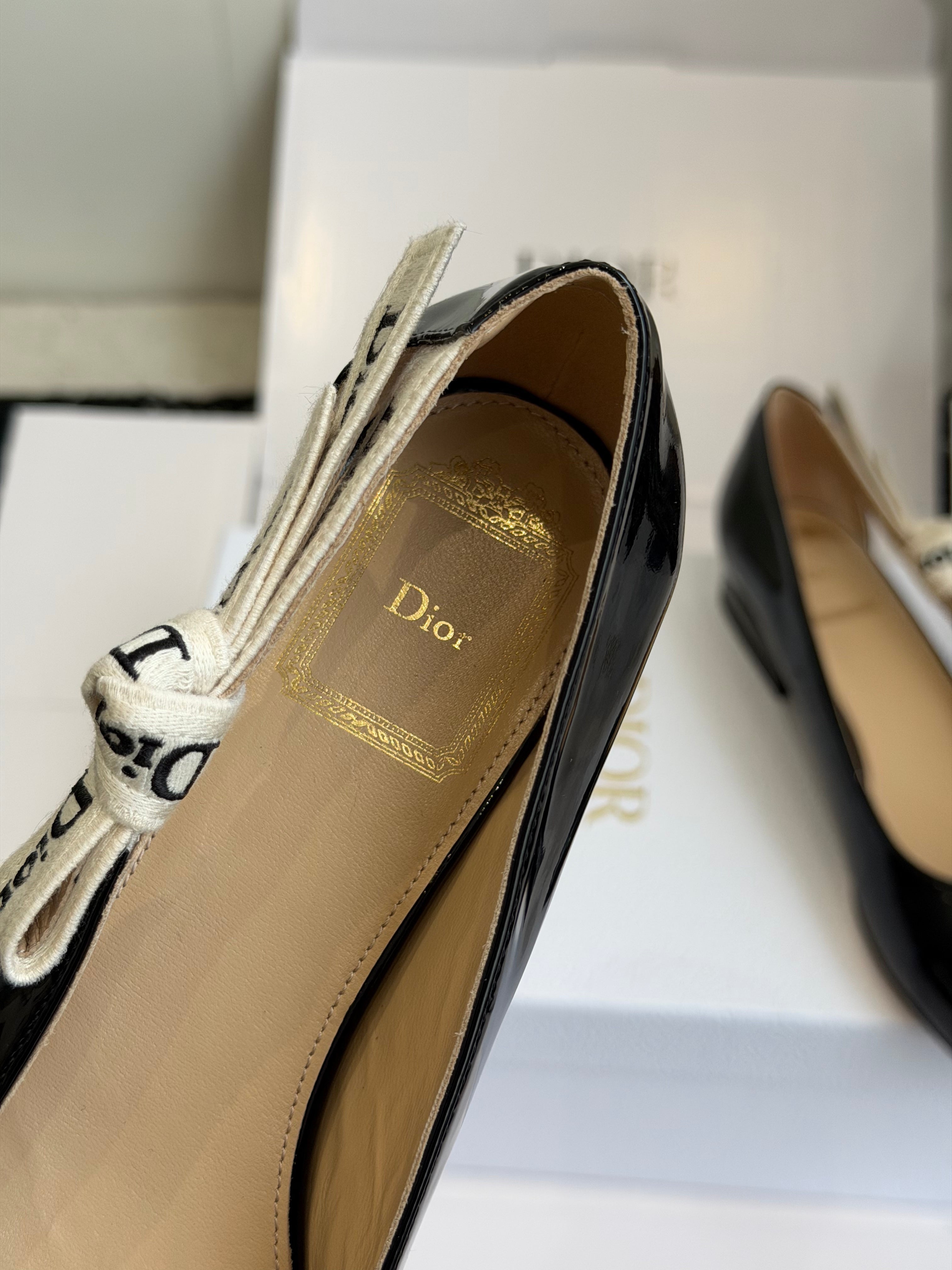 26SS New Arrival: Round Toe Openwork Low-Heel Mary Jane Shoes