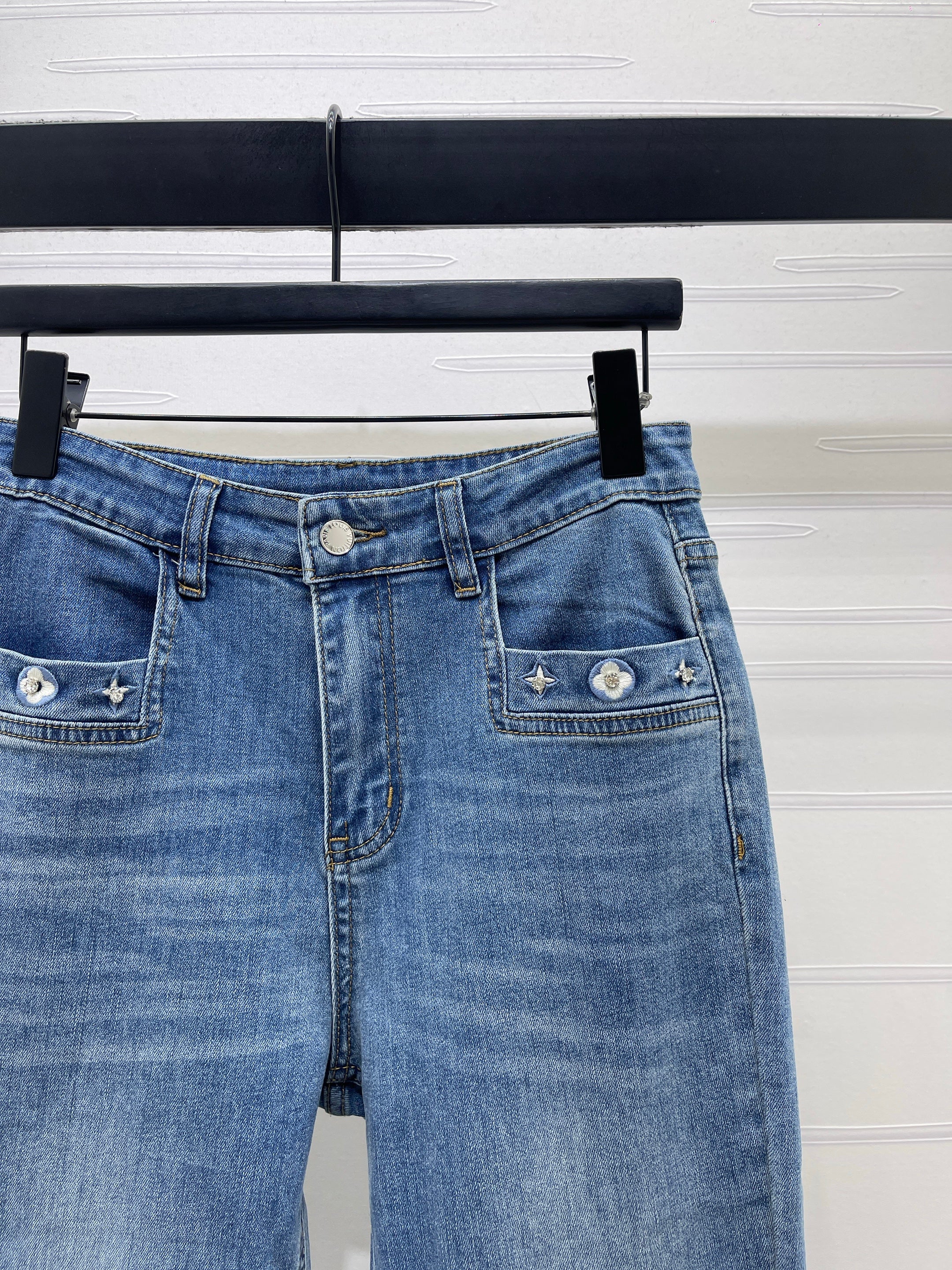 26NEW Embroidered Flared Jeans
