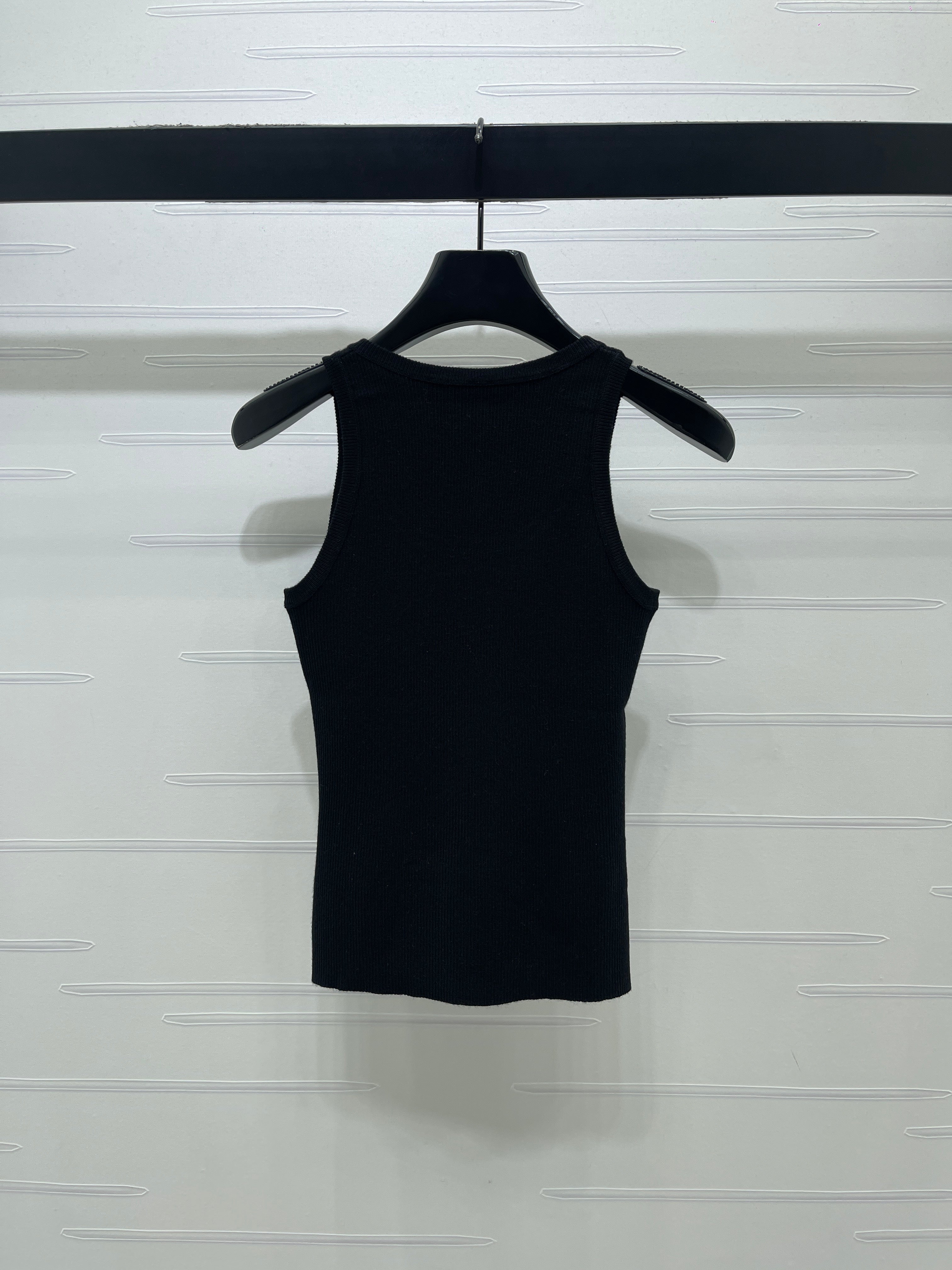 26NEW U-neck knitted vest