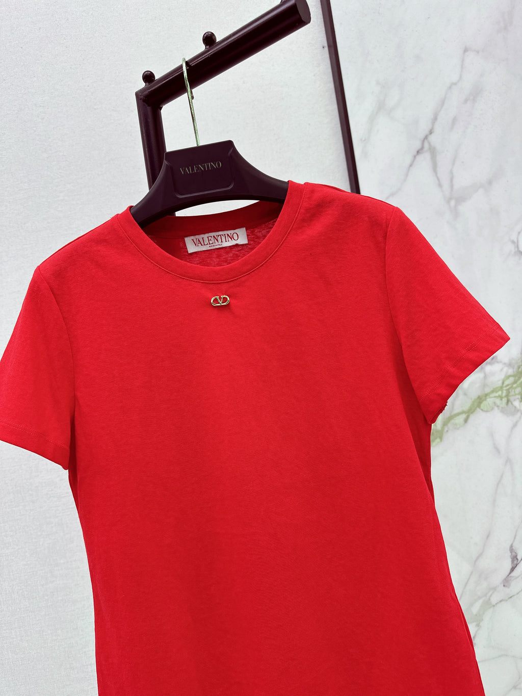 26SS New Light Luxury Style Metal Buckle Crew Neck T-Shirt