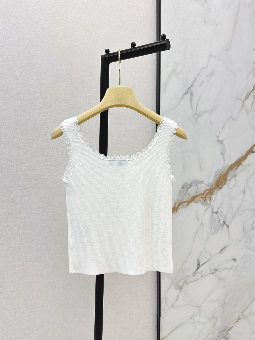 26SS New Lace-Trimmed Knitted Vest