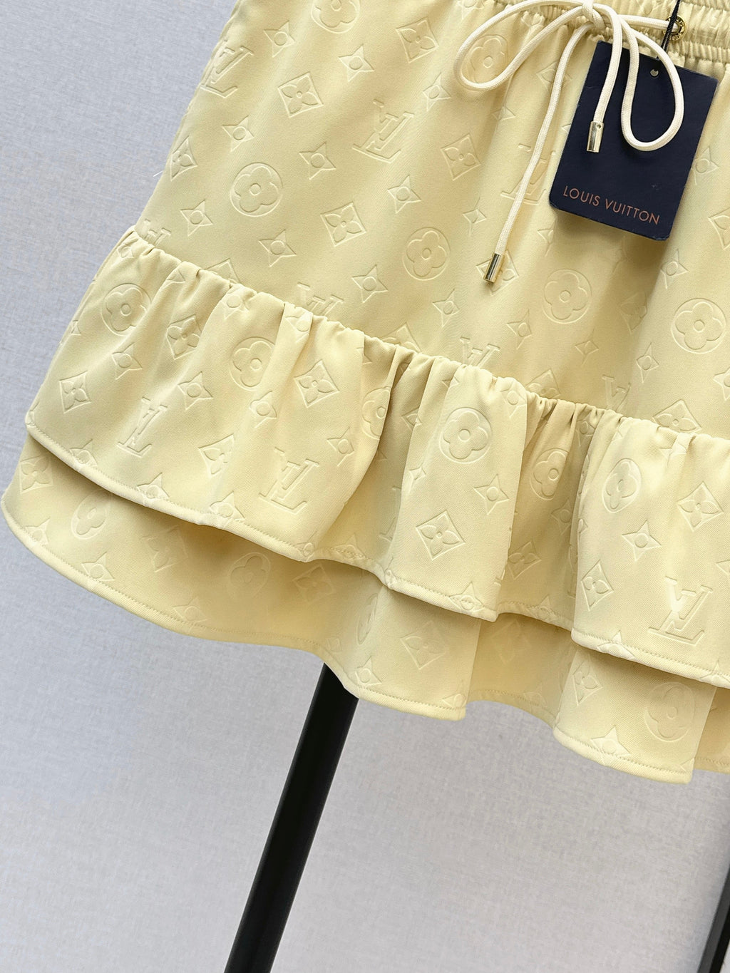 26SS New Embossed Fishtail Skirt