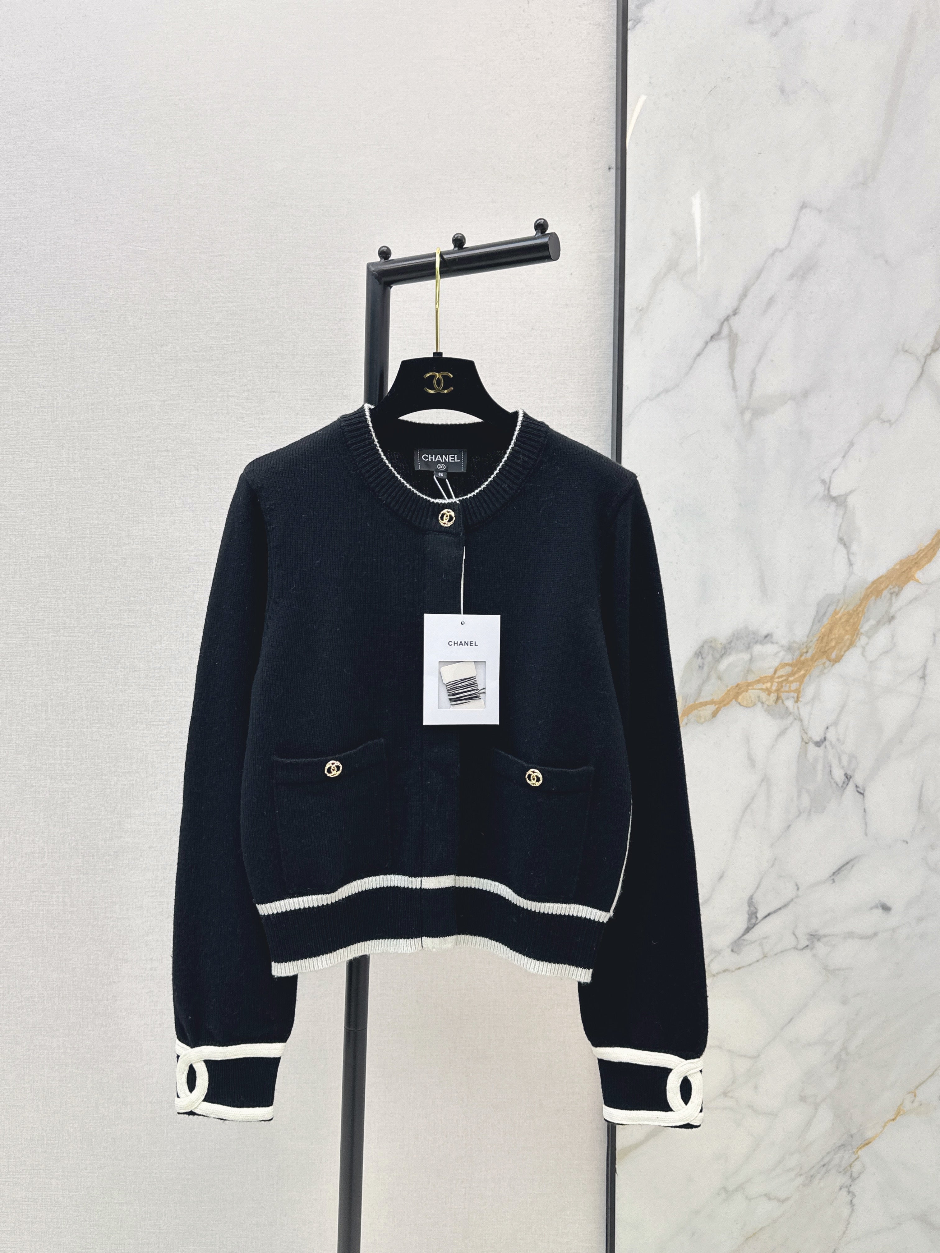 26SS Color Block Jogger Cardigan