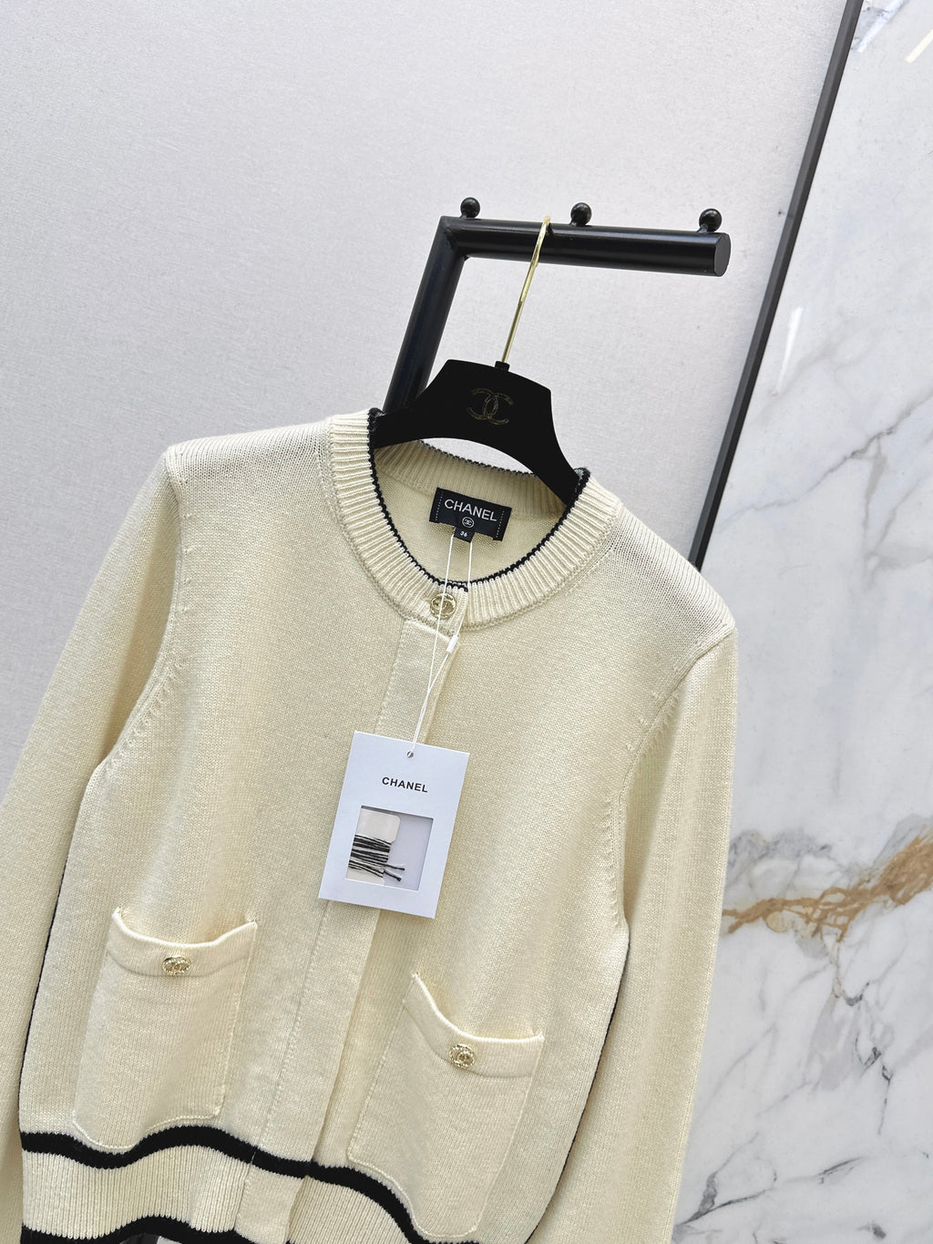 26SS Color Block Jogger Cardigan