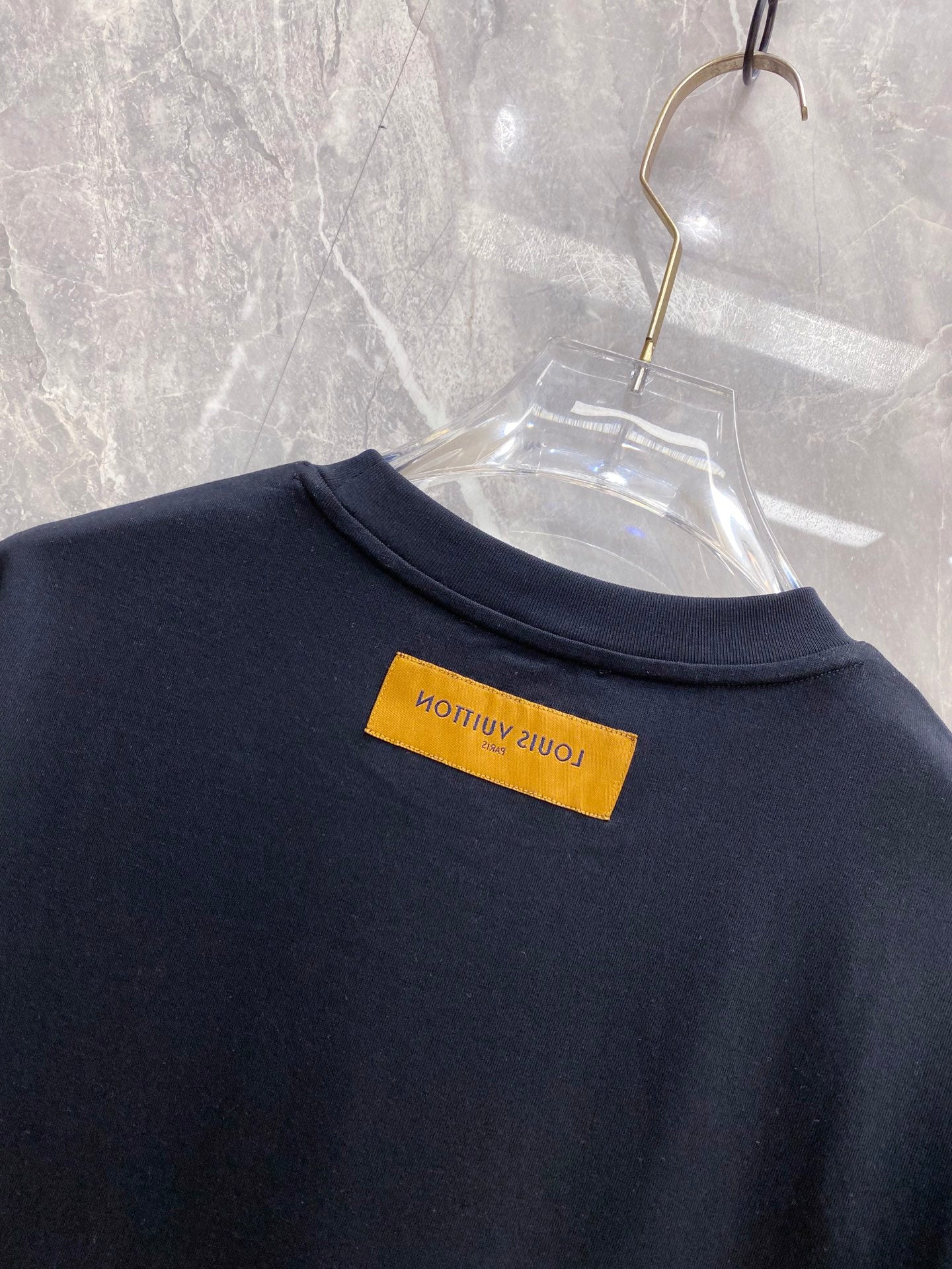 New Short-Sleeve Crew-Neck T-Shirt