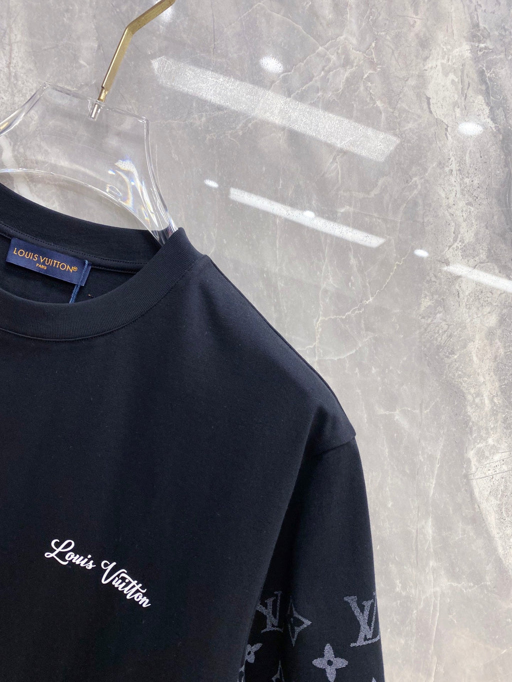 New Short-Sleeve Crew-Neck T-Shirt