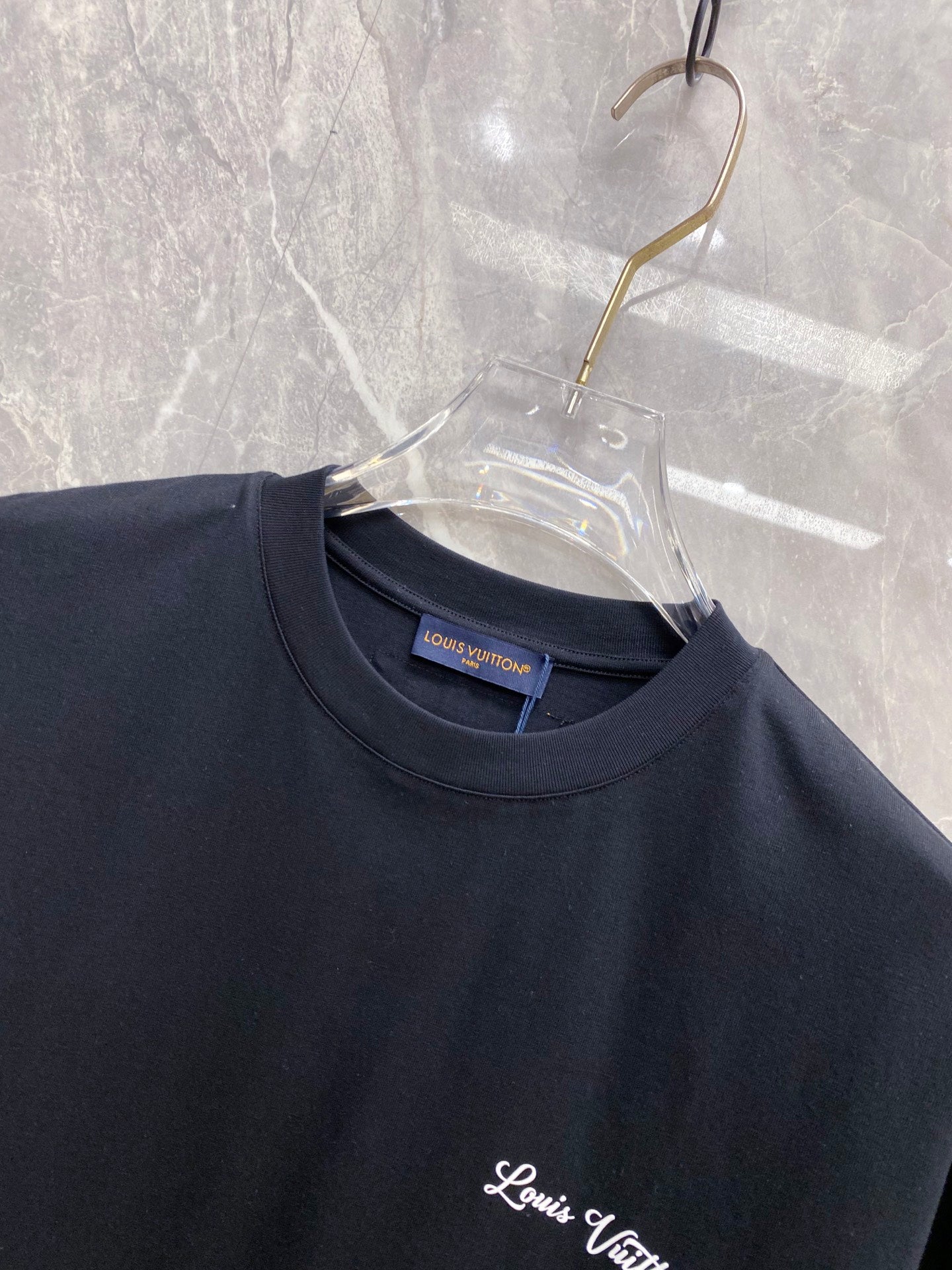 New Short-Sleeve Crew-Neck T-Shirt