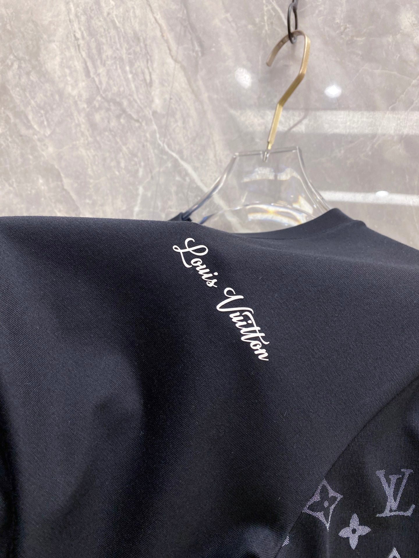 New Short-Sleeve Crew-Neck T-Shirt