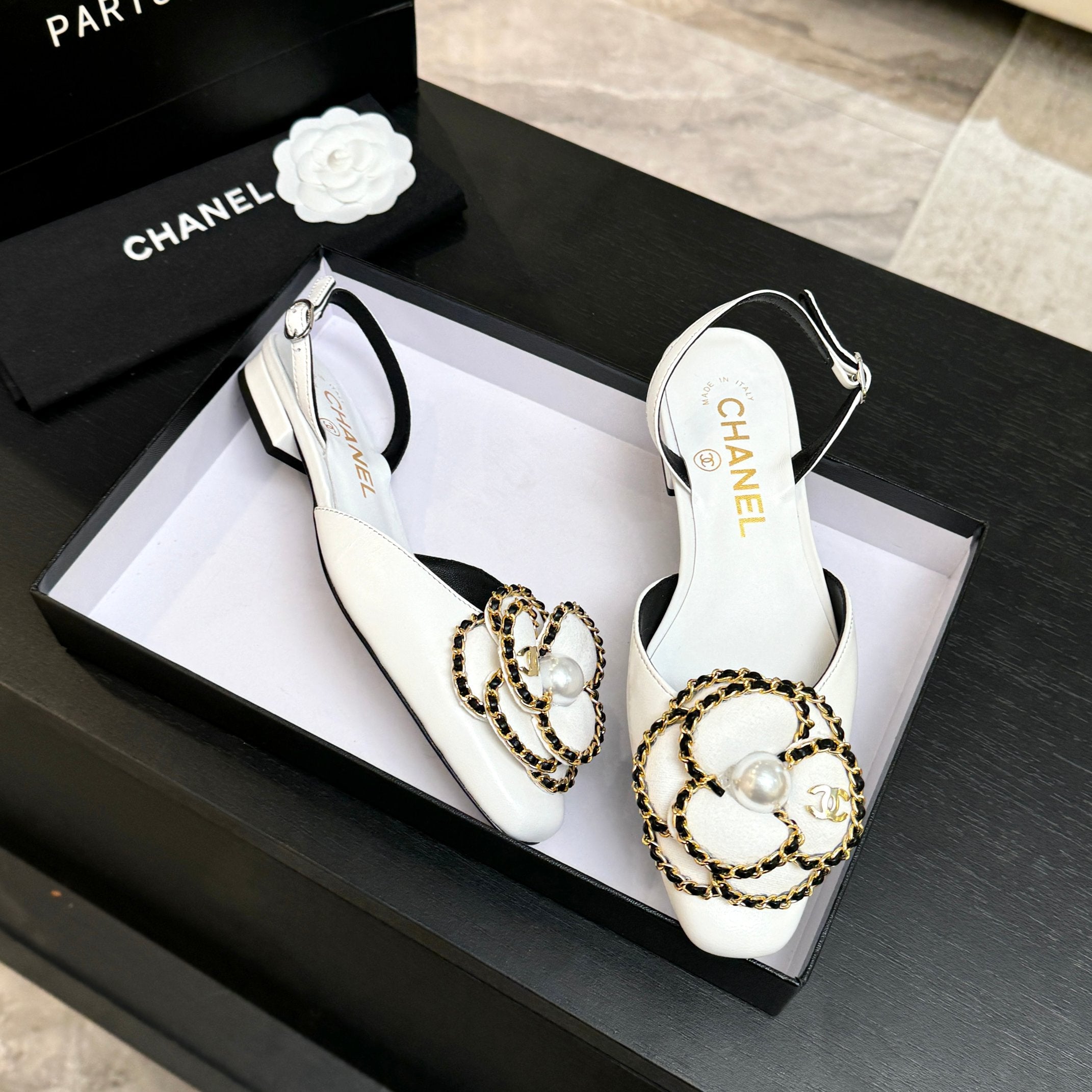 Camellia Mary Jane Flats