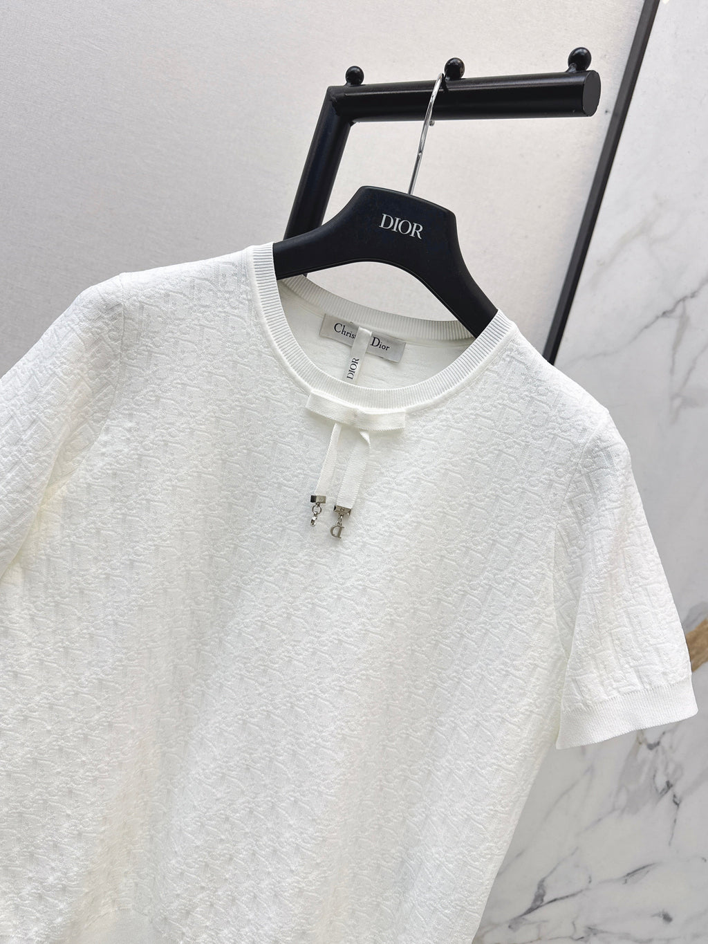 26SS Short-Sleeve Knit Top with Bowknot and Subtle Logo Pattern