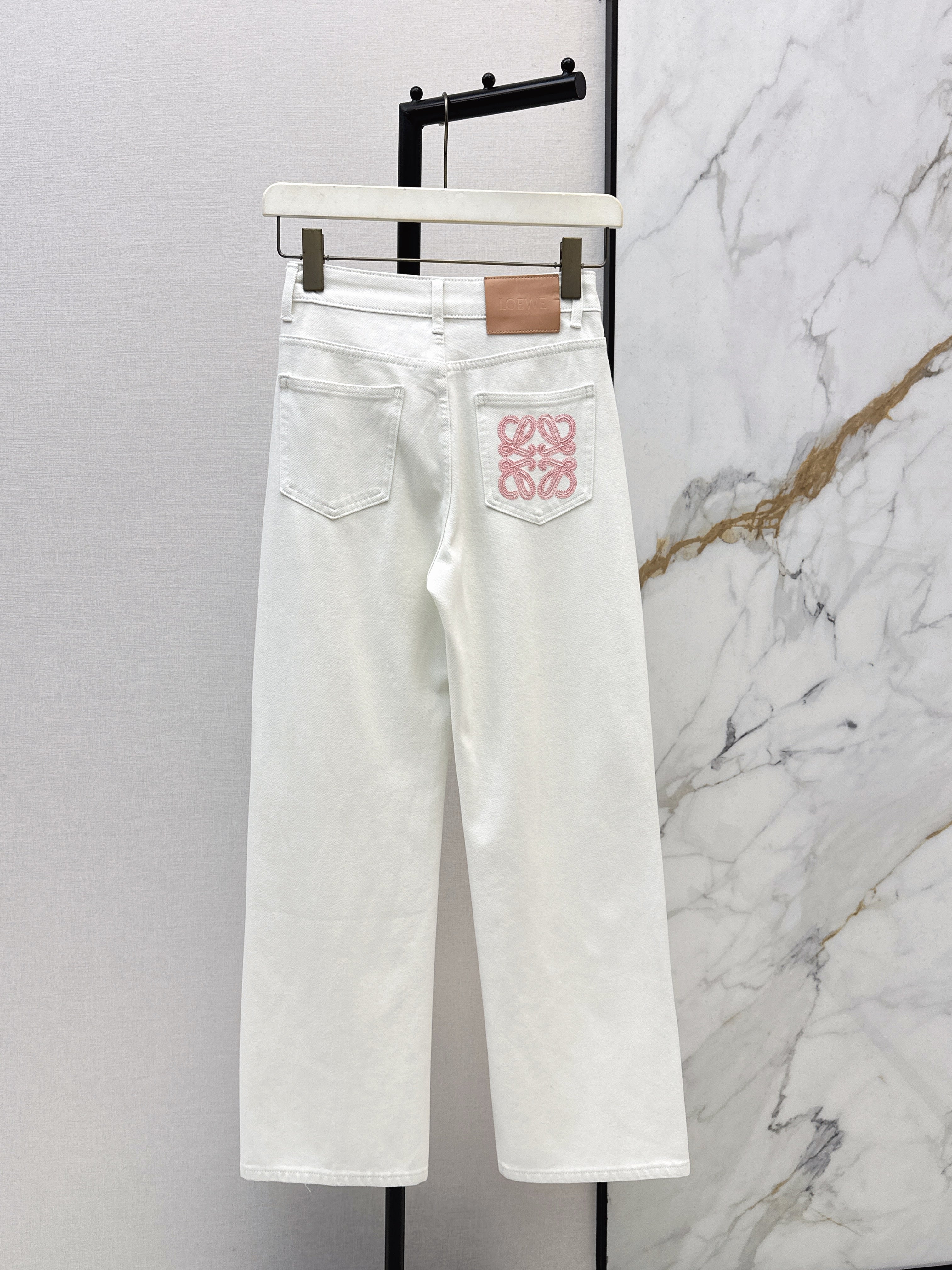 26SS New Straight-Leg Jeans