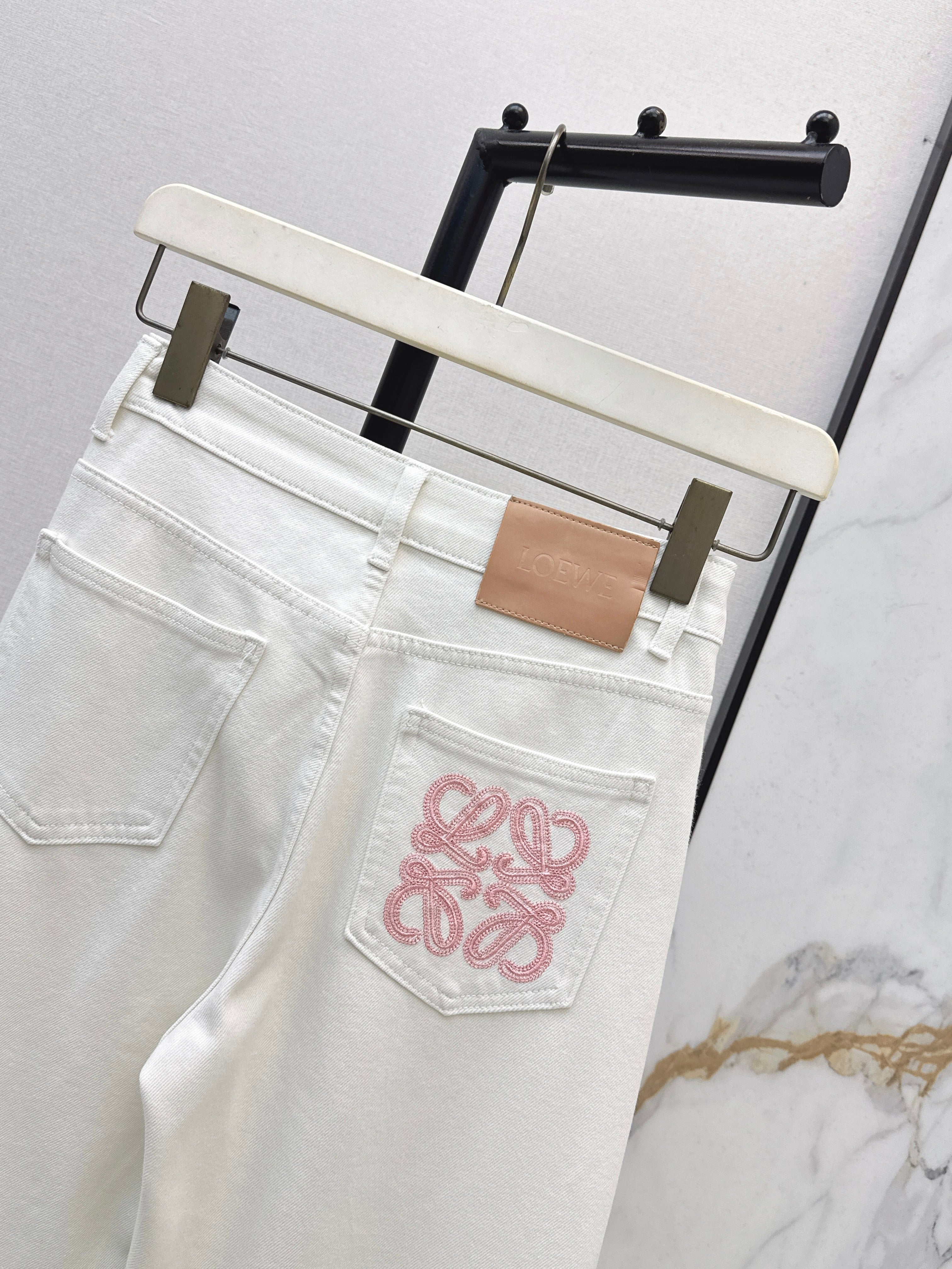 26SS New Straight-Leg Jeans