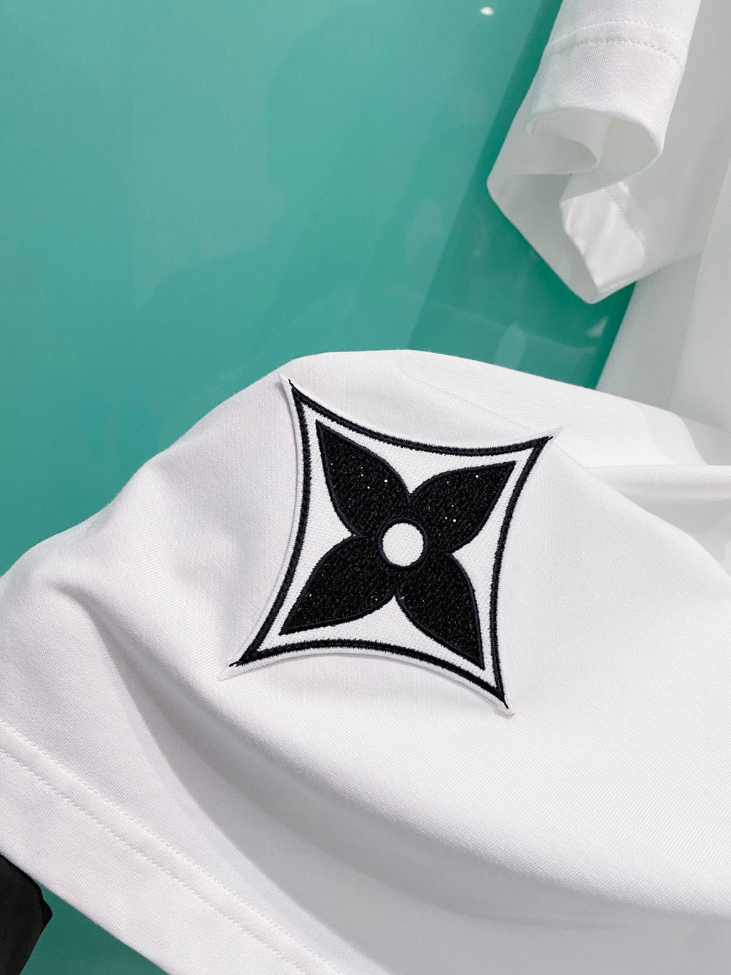 New Short-Sleeve Crew-Neck T-Shirt