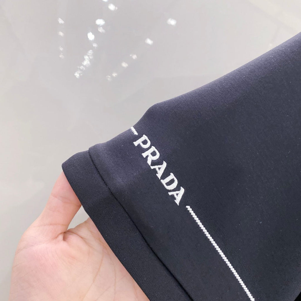 26 Early Spring: Stylish & Versatile Crew-Neck Short-Sleeve Top with Letter Embroidery