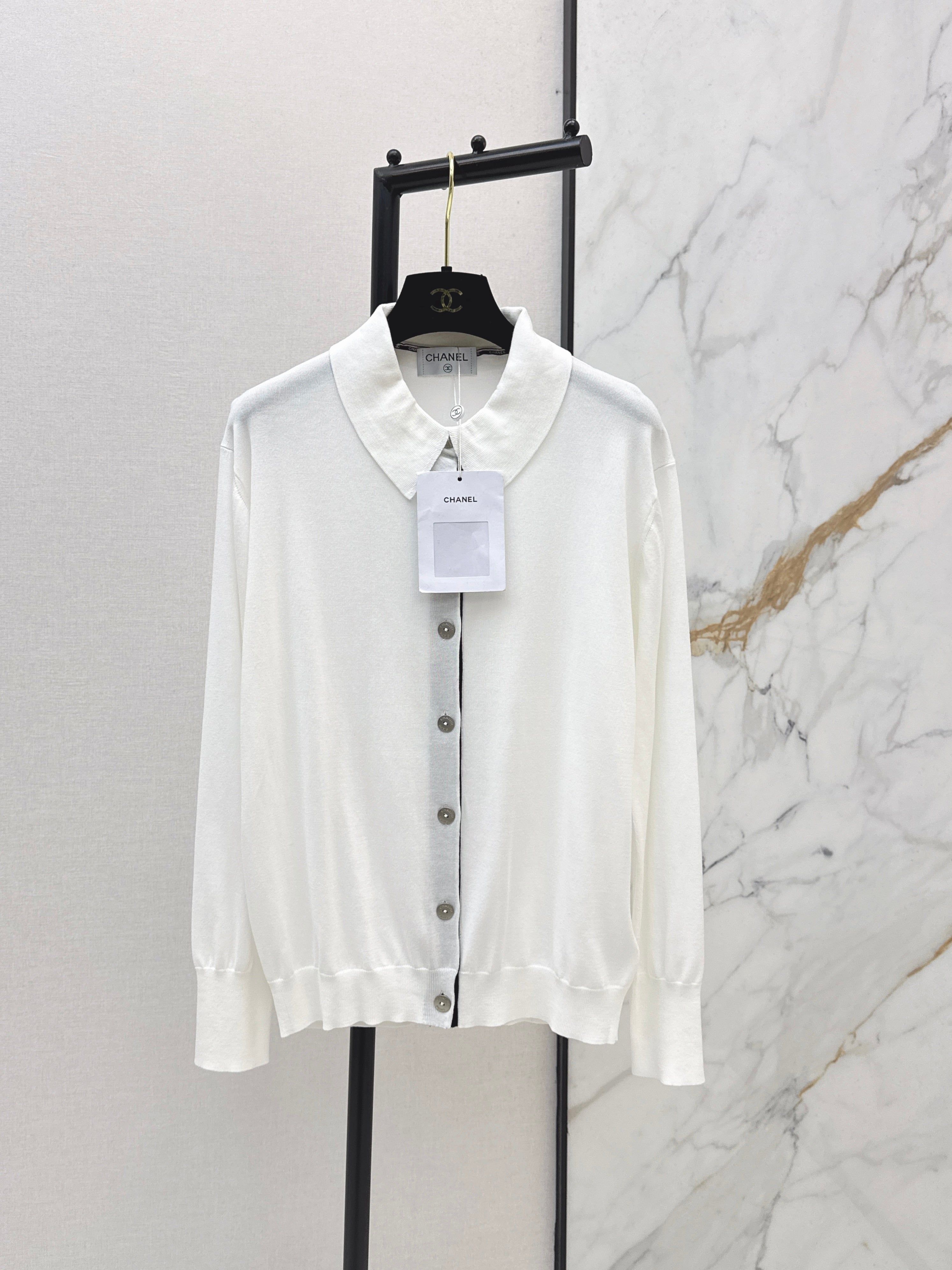 26SS New Arrival: Lapel Cardigan with Contrast Placket Design