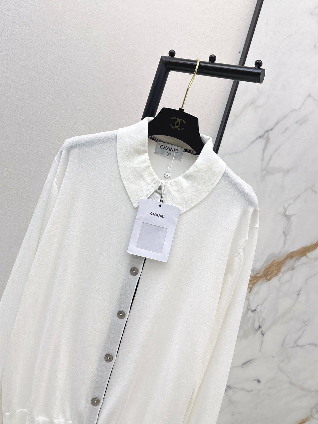 26SS New Arrival: Lapel Cardigan with Contrast Placket Design