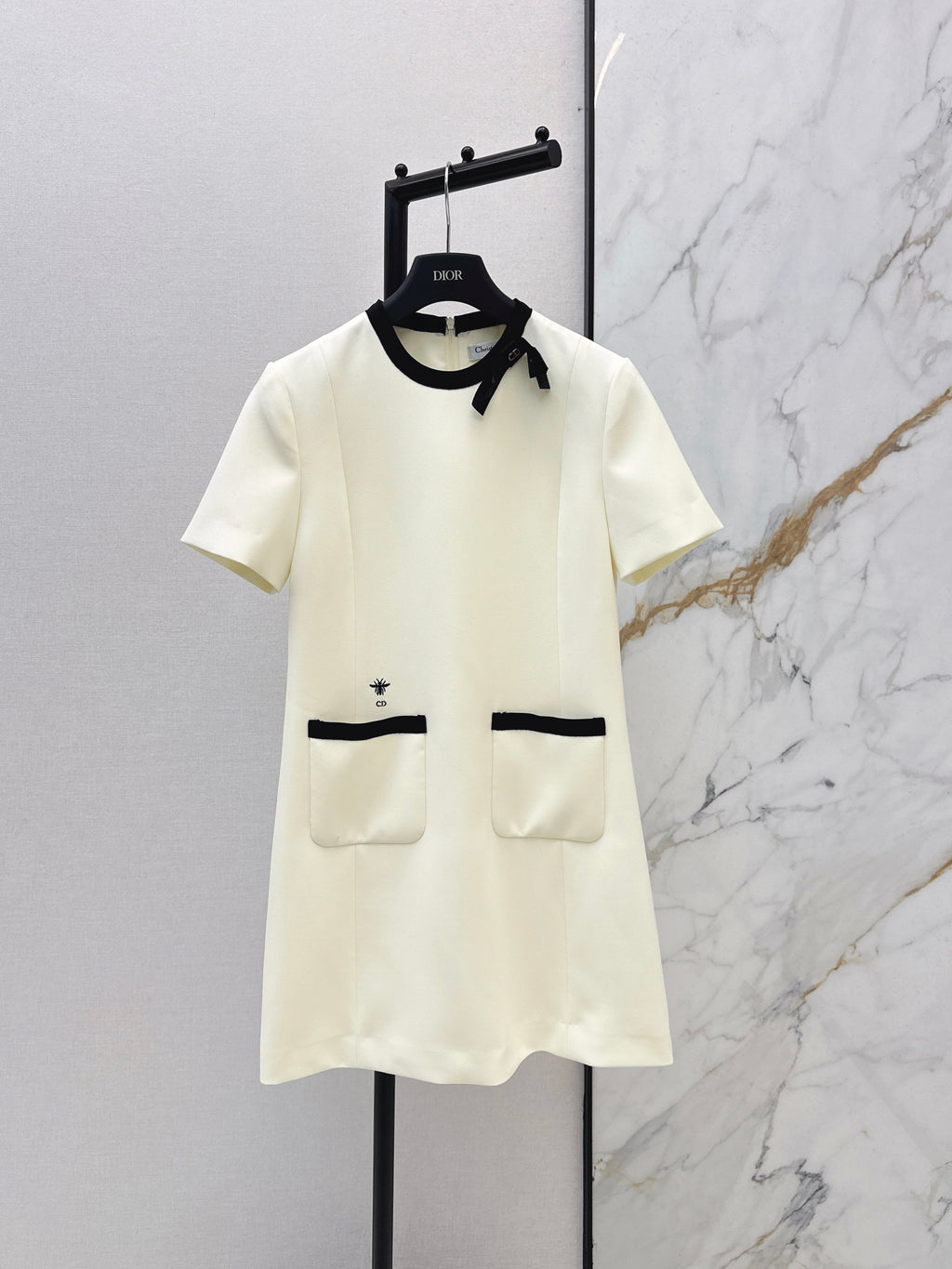 26SS Crew Neck Color-Block Short-Sleeve Dress