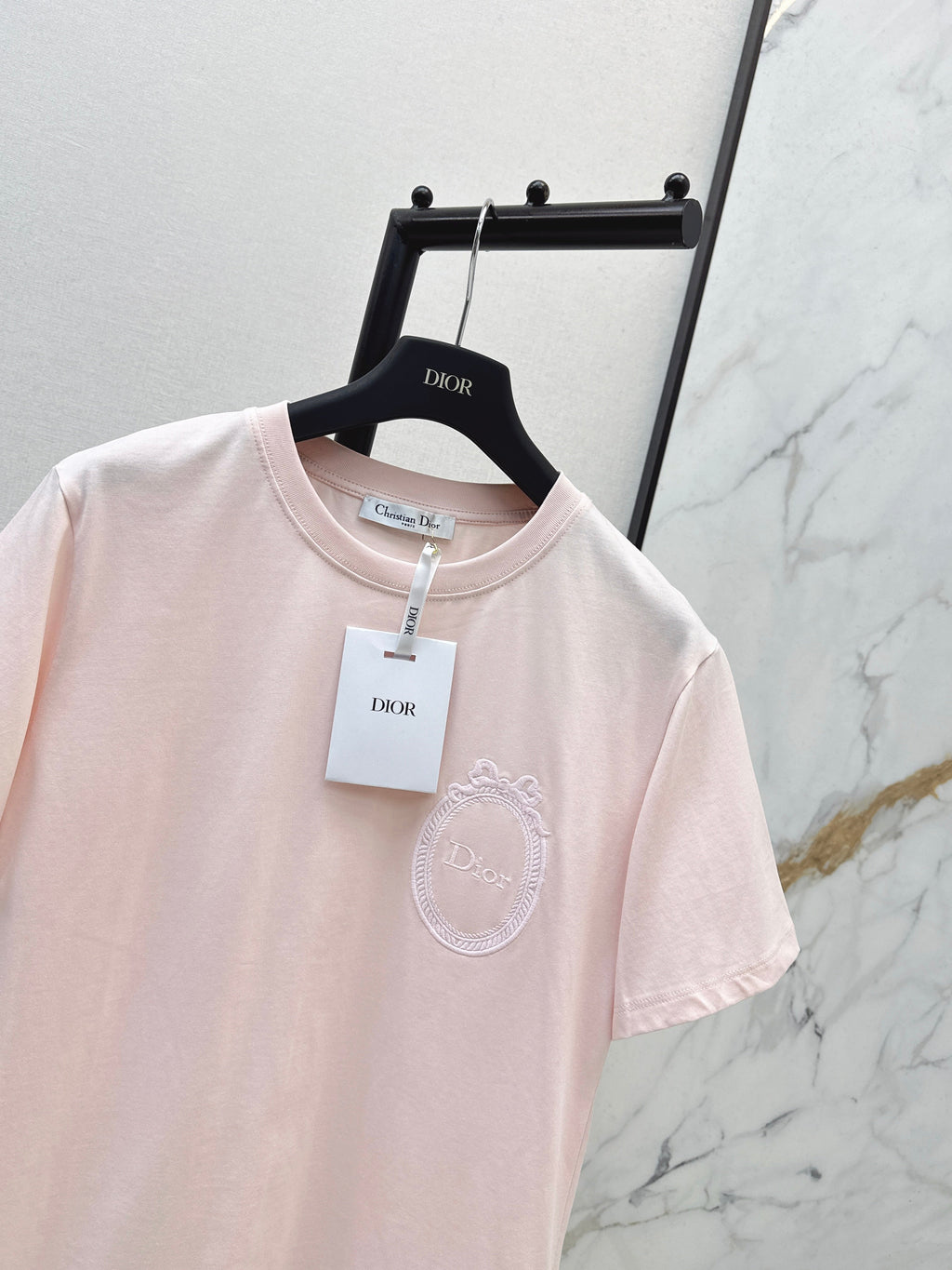 26SS Latest Spring/Summer Collection: Embroidered, Minimalist-Style T-Shirt