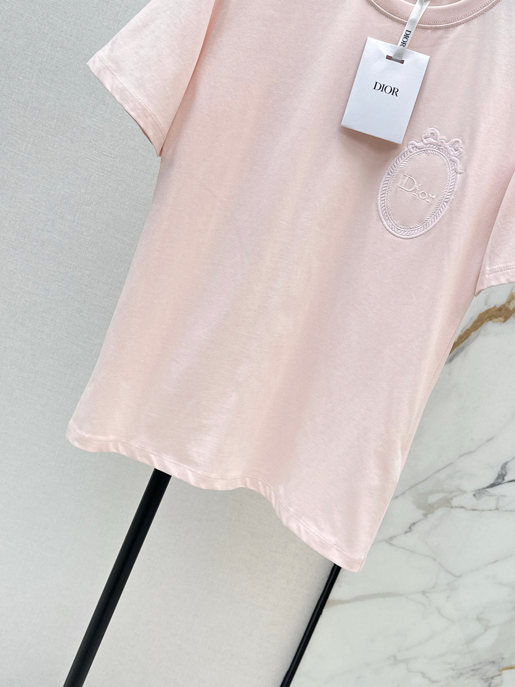 26SS Latest Spring/Summer Collection: Embroidered, Minimalist-Style T-Shirt