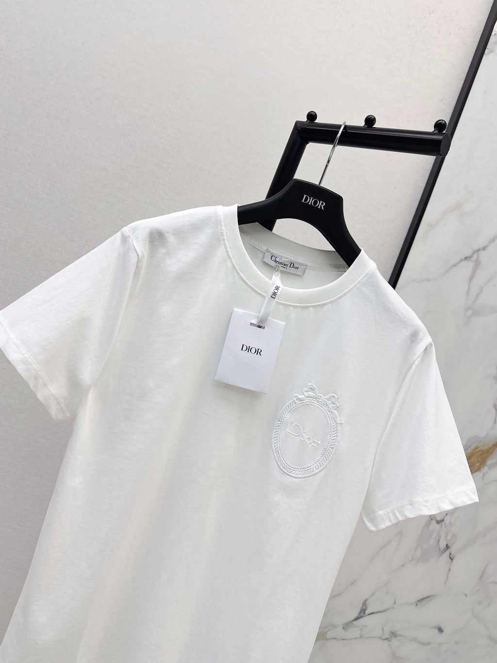 26SS Latest Spring/Summer Collection: Embroidered, Minimalist-Style T-Shirt