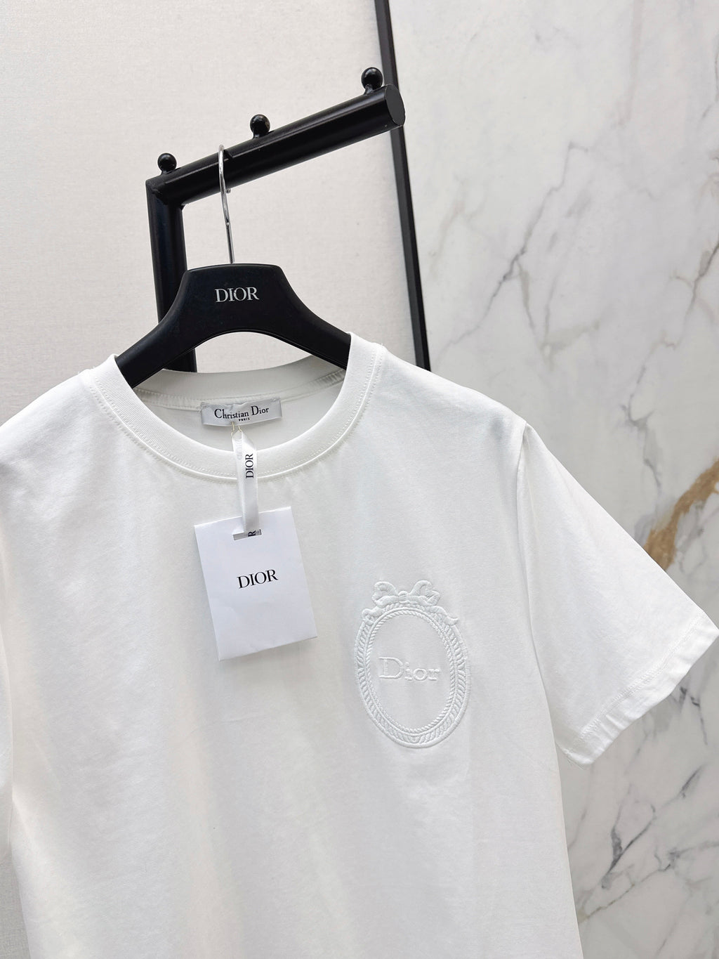 26SS Latest Spring/Summer Collection: Embroidered, Minimalist-Style T-Shirt