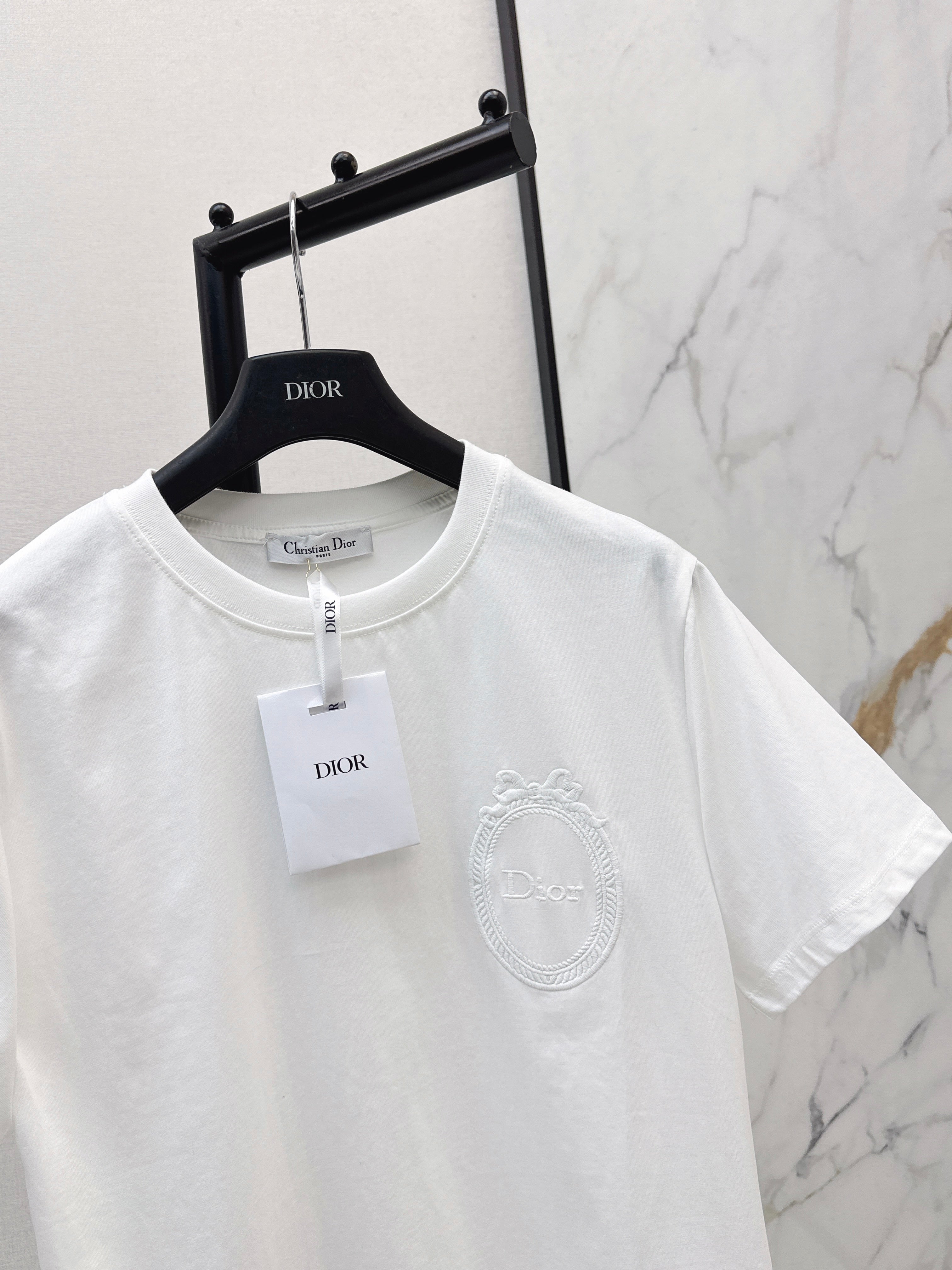 26SS Latest Spring/Summer Collection: Embroidered, Minimalist-Style T-Shirt
