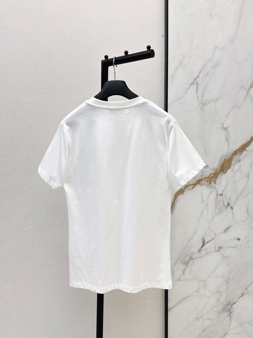 26SS Latest Spring/Summer Collection: Embroidered, Minimalist-Style T-Shirt