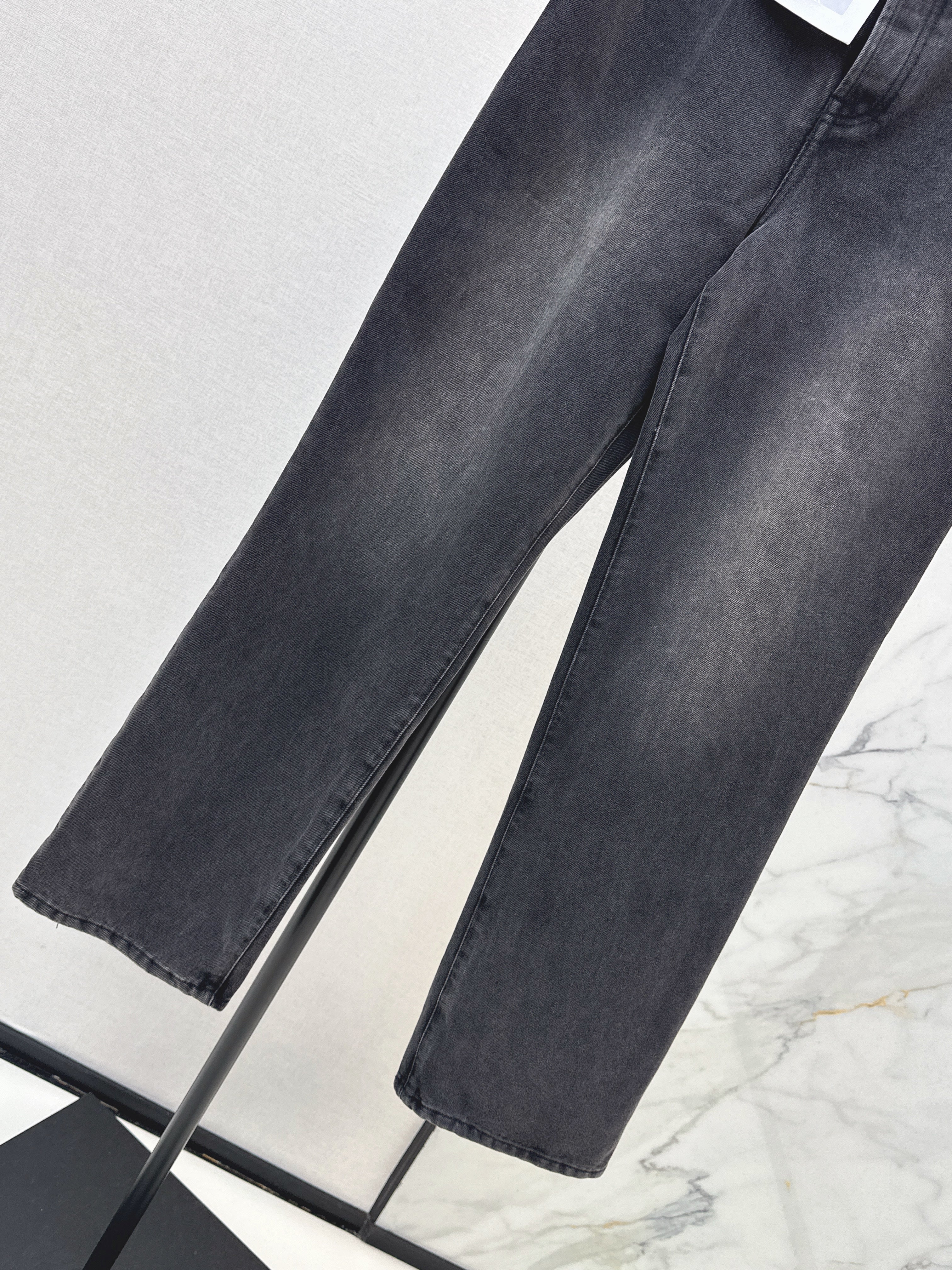 26SS New Spring/Summer Straight-Leg Jeans