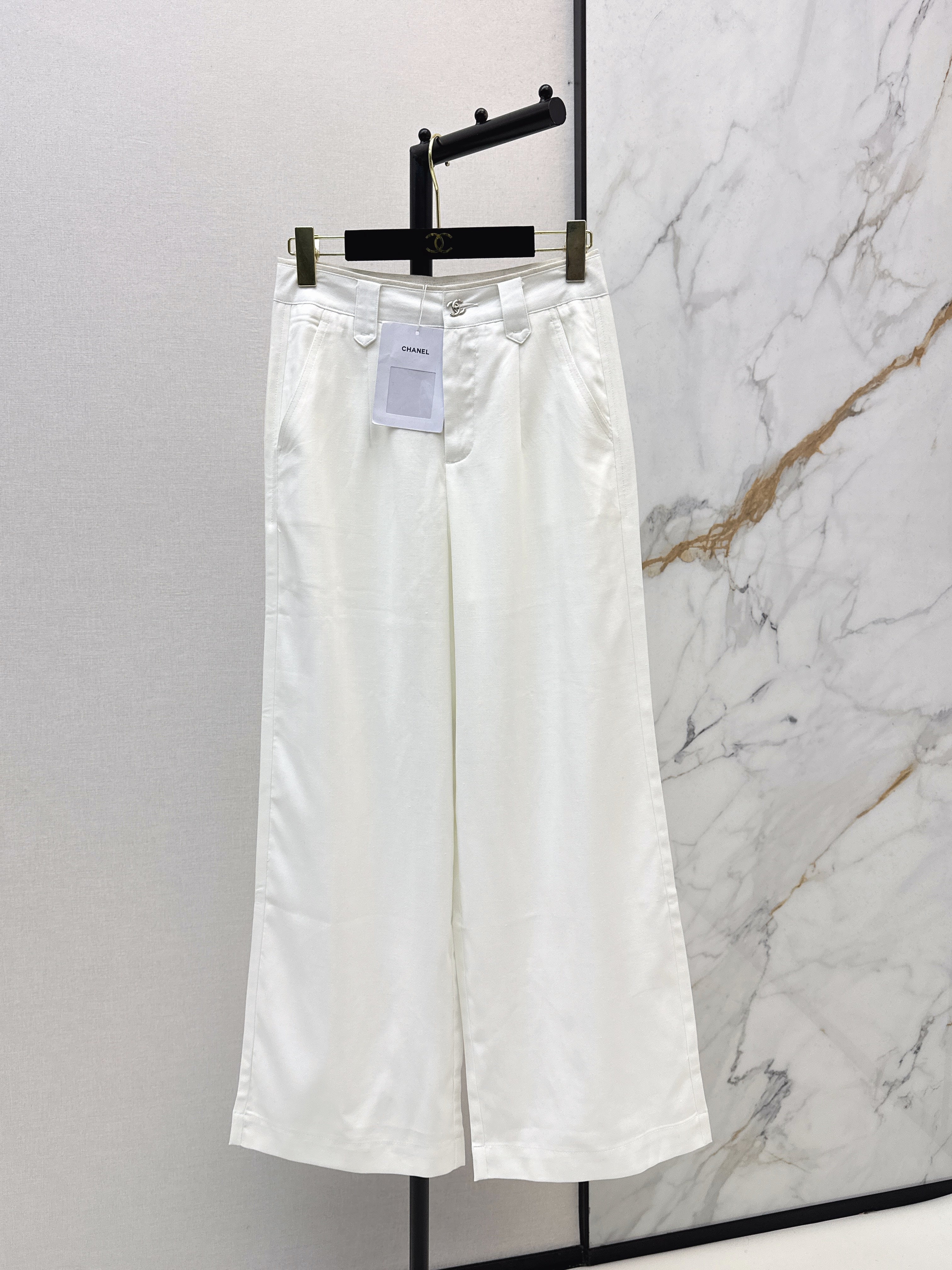 26SS Relaxed-Fit High-Waisted Wide-Leg Trousers