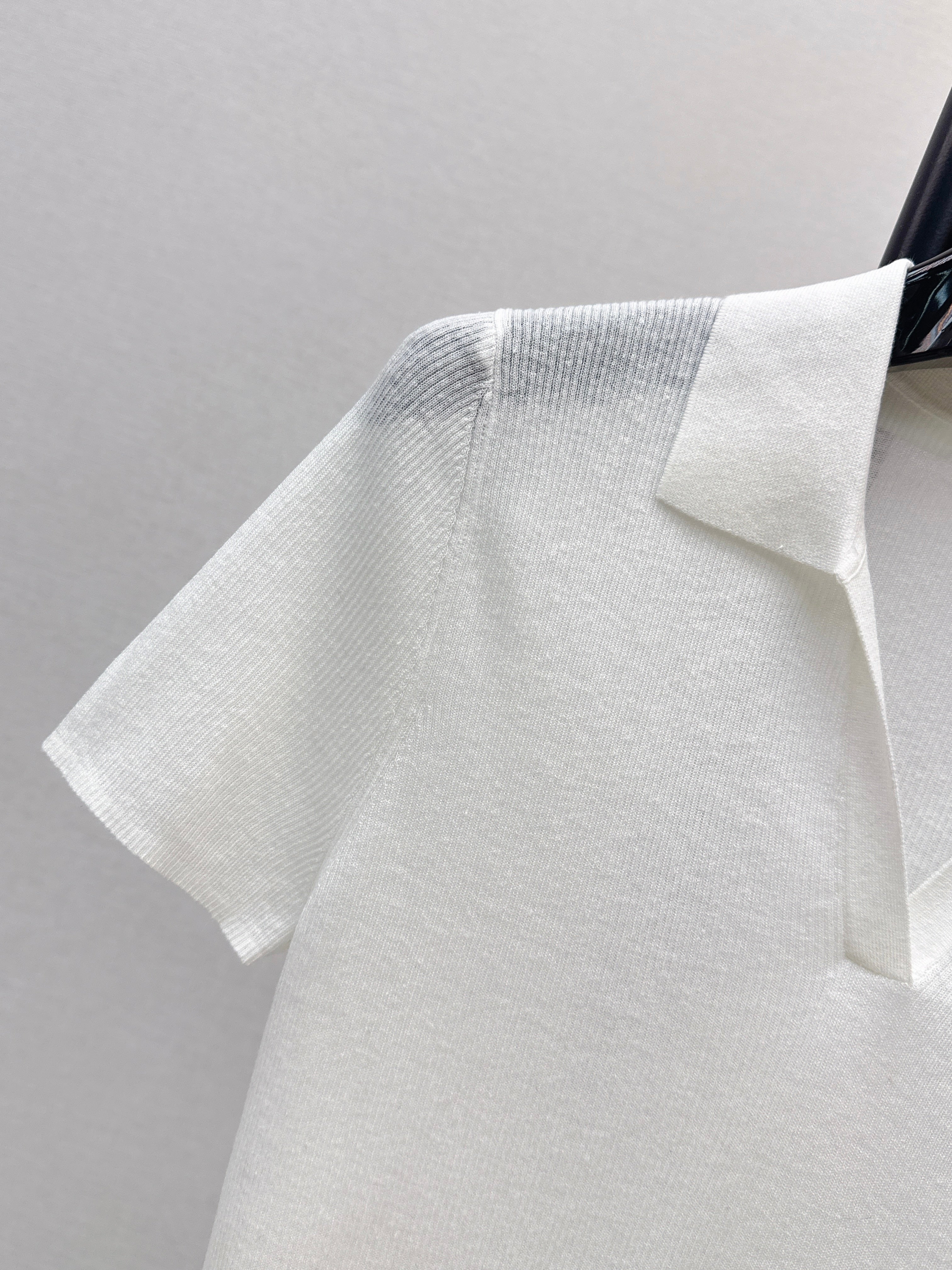 26SS Embroidered-Trim Collared Knit Sweater