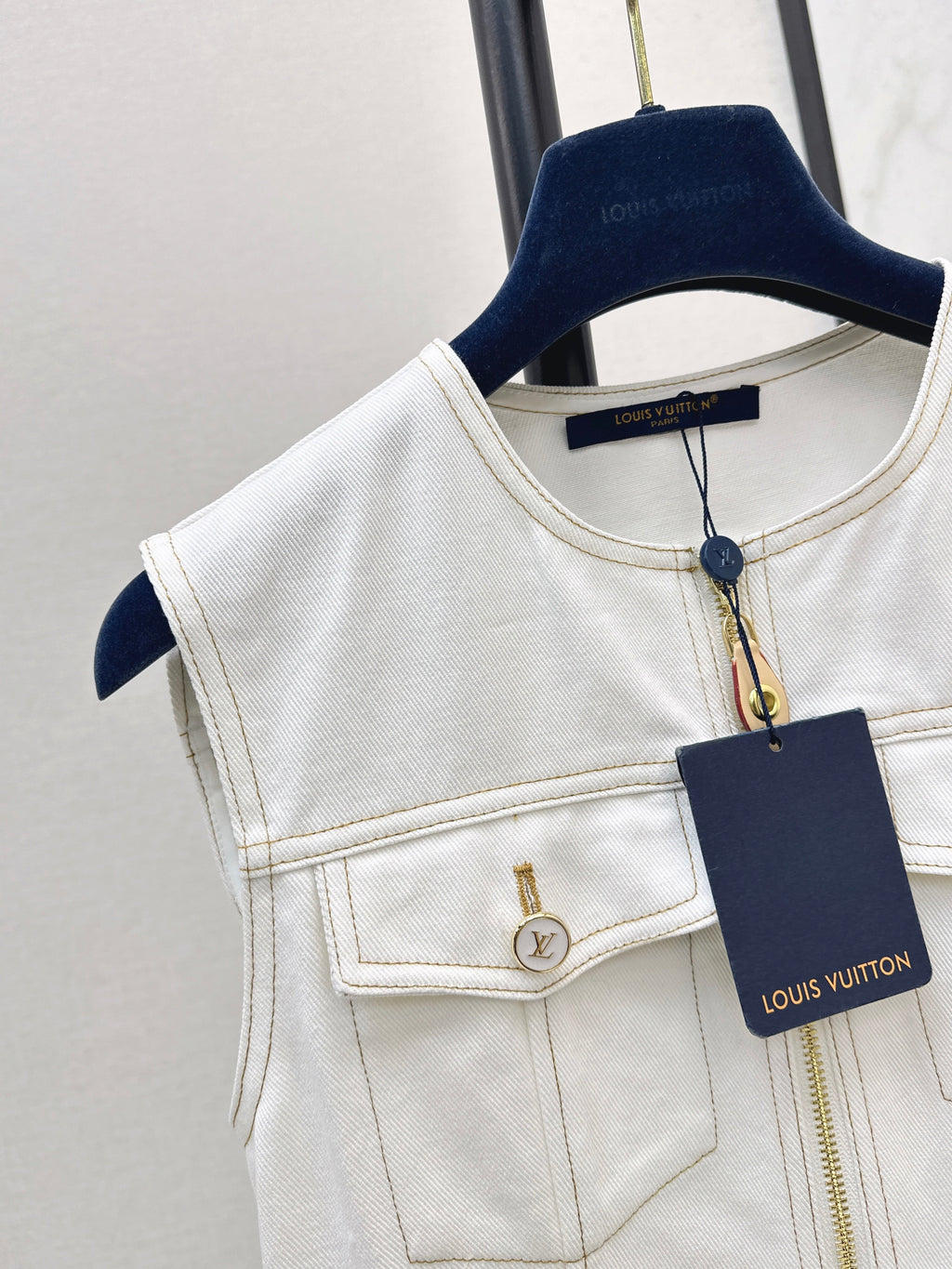 26SS Contrast Stitching Sleeveless Dress