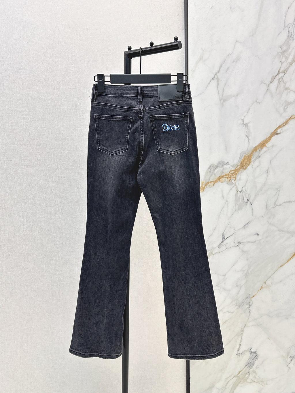 26SS New Slim-Fit Flared Jeans