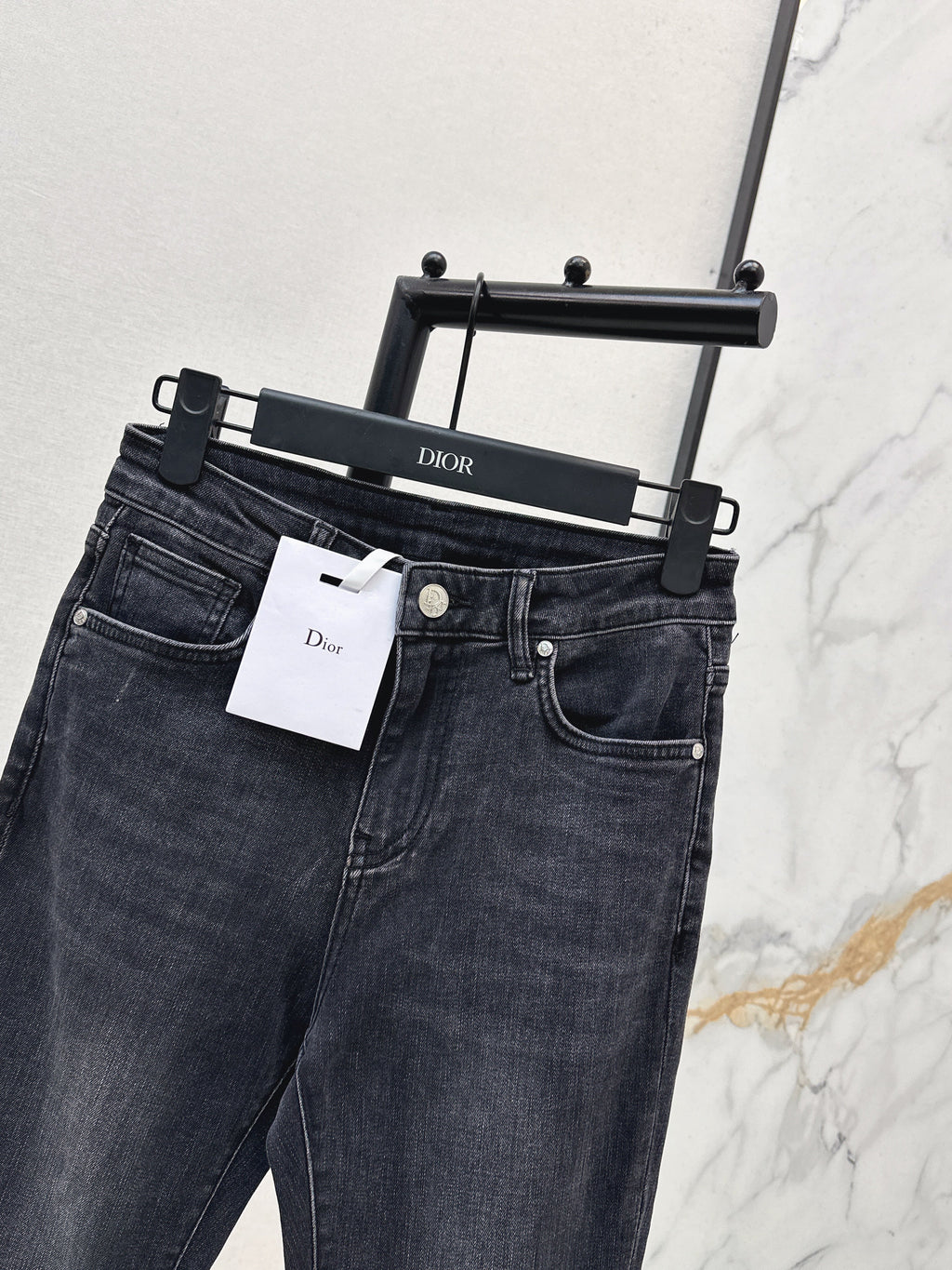 26SS New Slim-Fit Flared Jeans