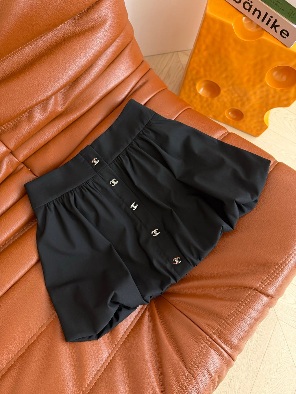 26 Spring/Summer: Silver-Buckle Embellished Tulip Skirt