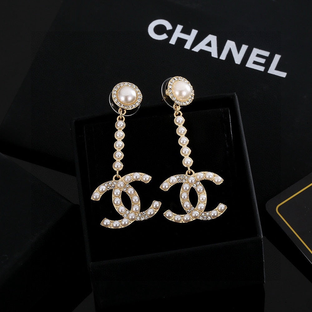 New pearl earrings