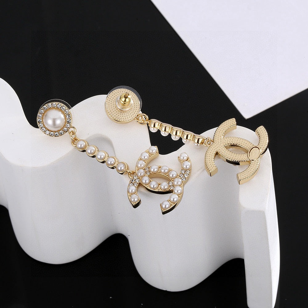 New pearl earrings