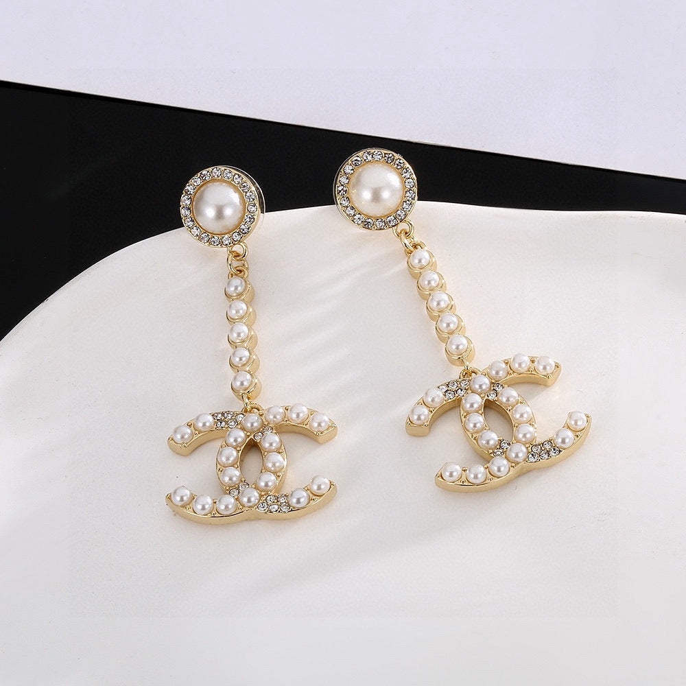 New pearl earrings
