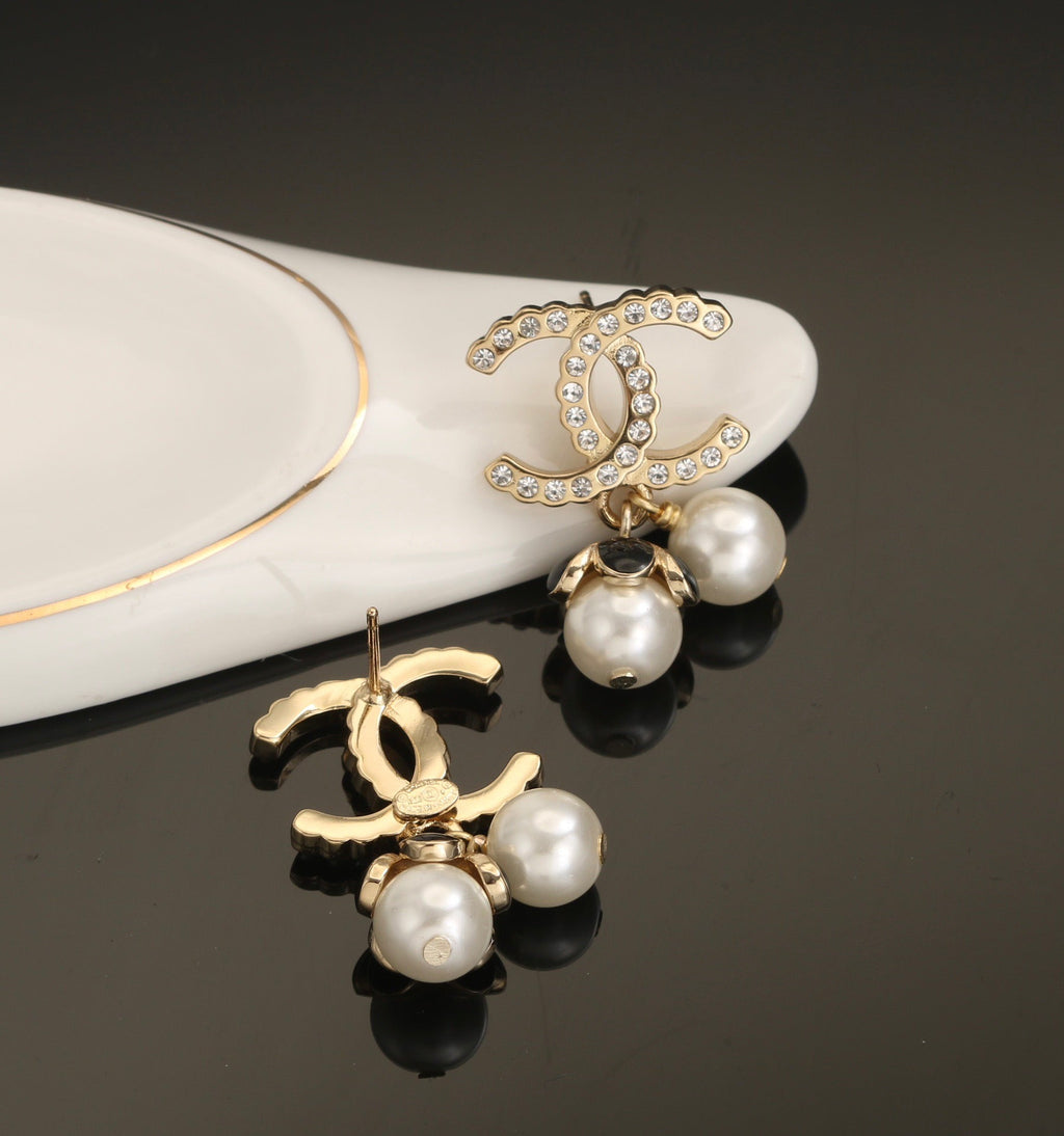 Gold diamond pearl stud earrings