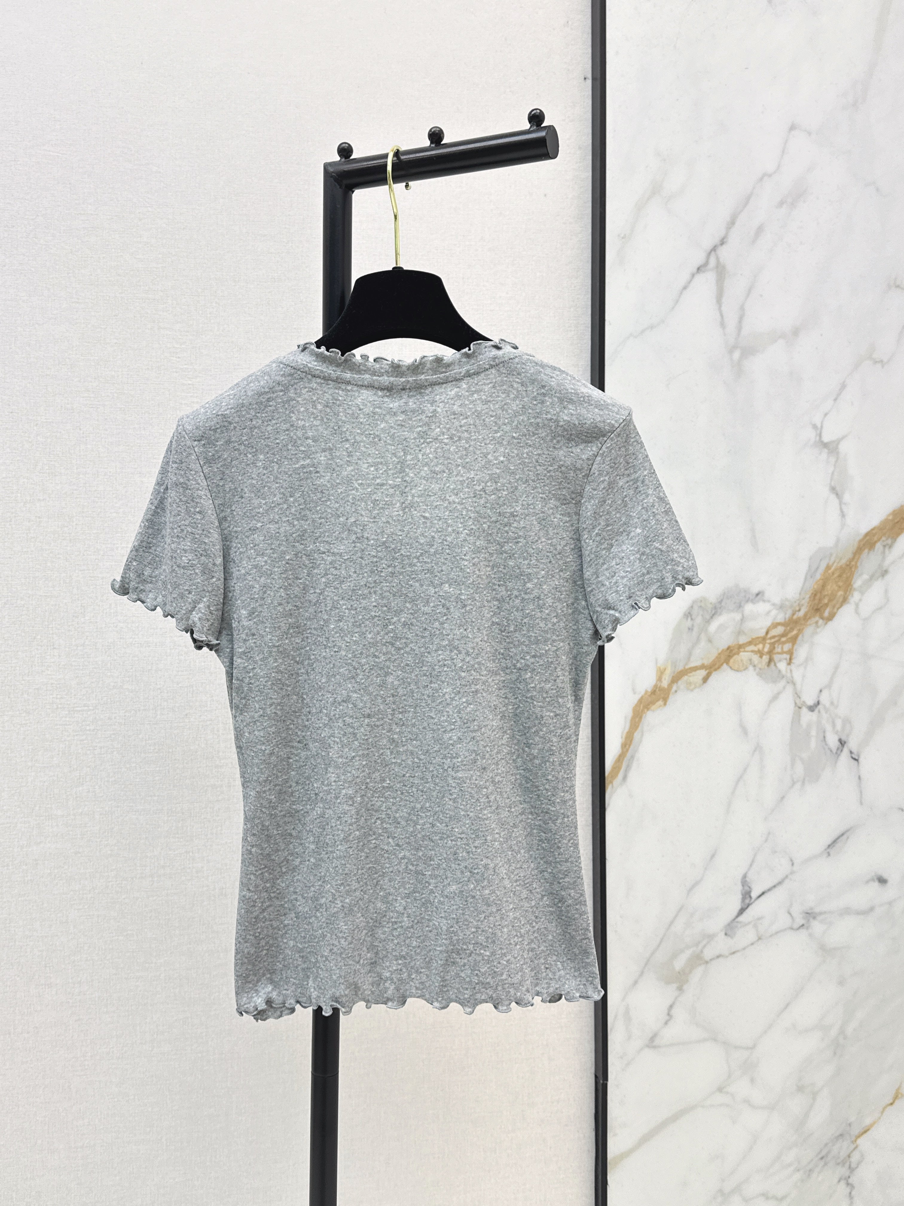 26SS Beaded Wavy-Hem U-Neck T-Shirt