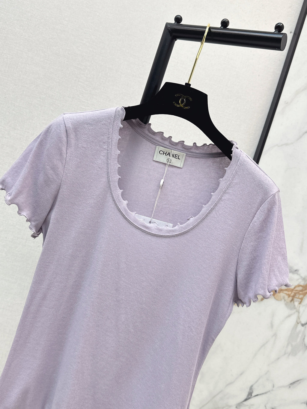 26SS Beaded Wavy-Hem U-Neck T-Shirt