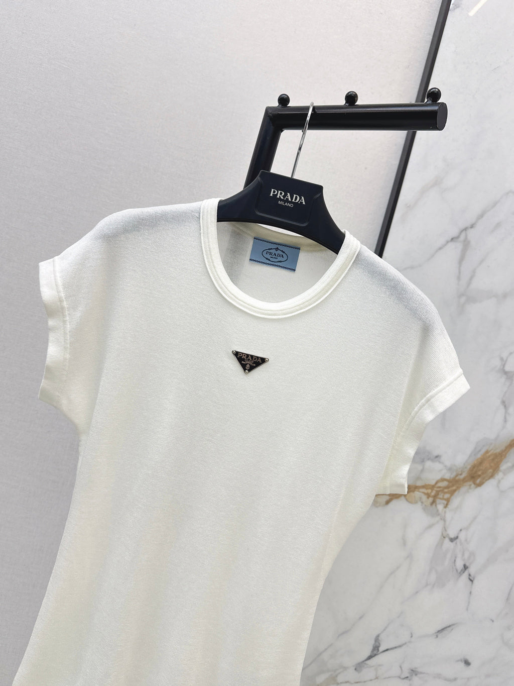 26SS New Triangle Logo Slim Fit T-Shirt