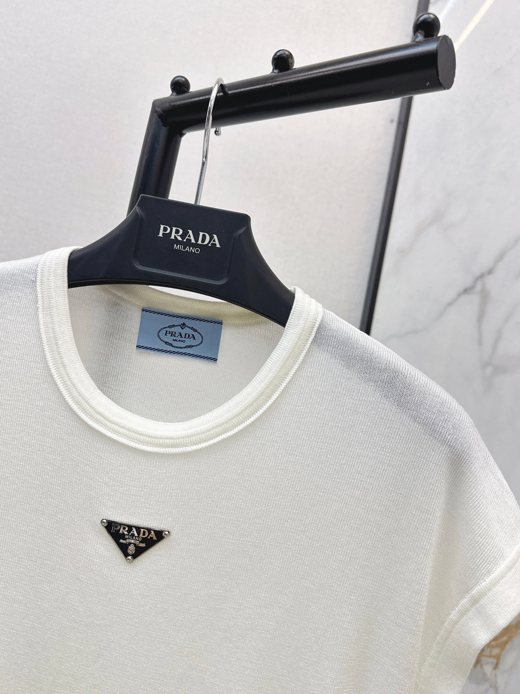 26SS New Triangle Logo Slim Fit T-Shirt