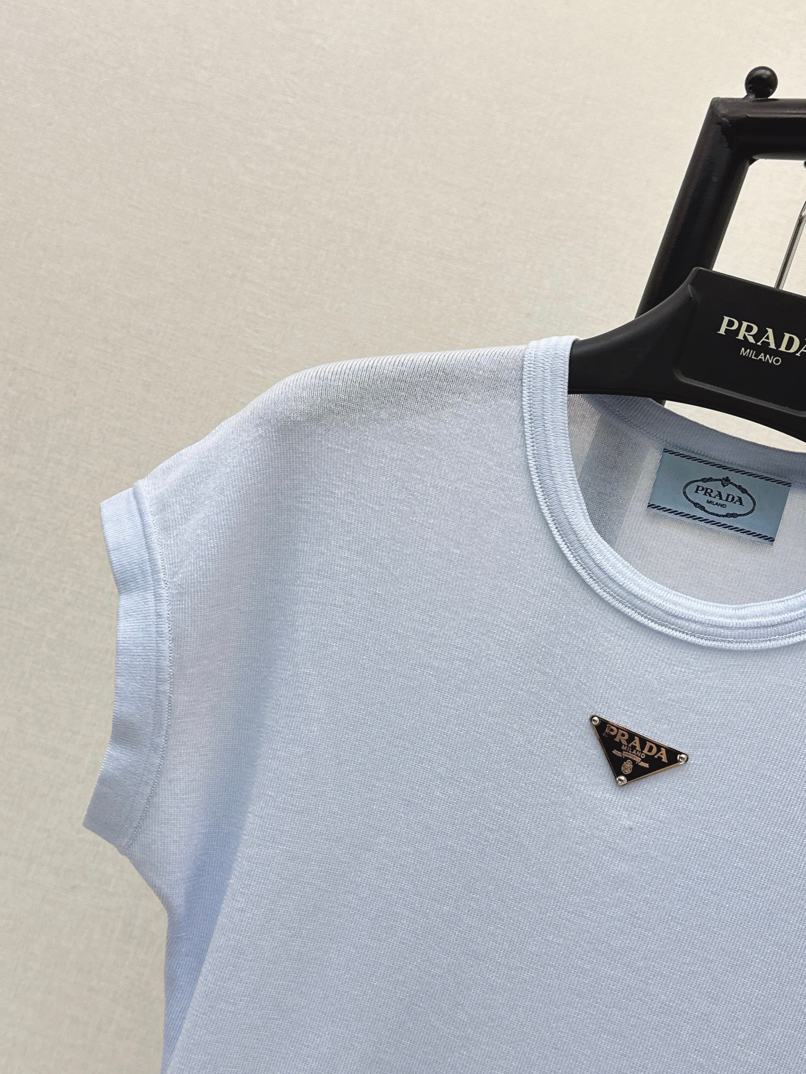 26SS New Triangle Logo Slim Fit T-Shirt
